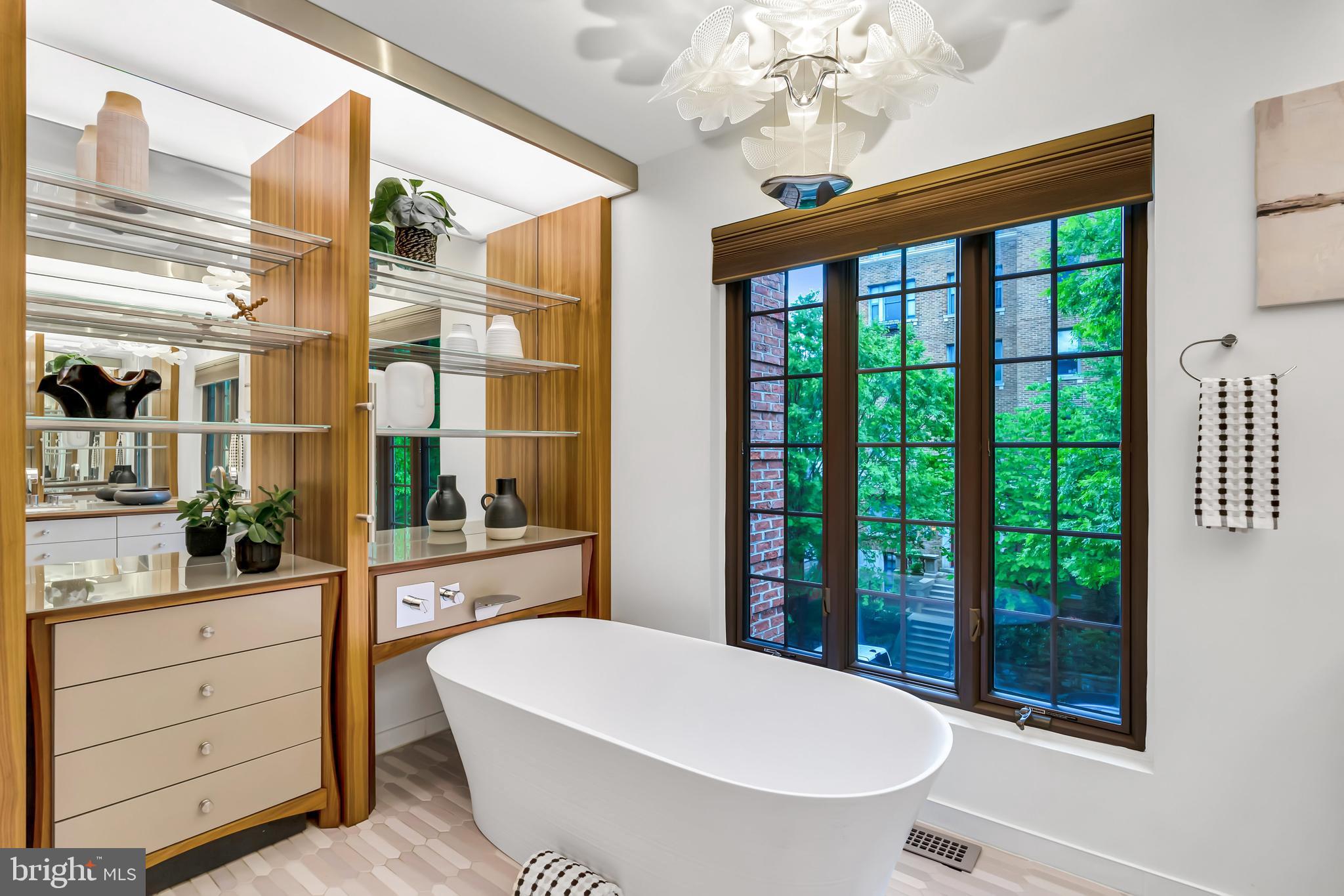 1823 Belmont Rd NW #A