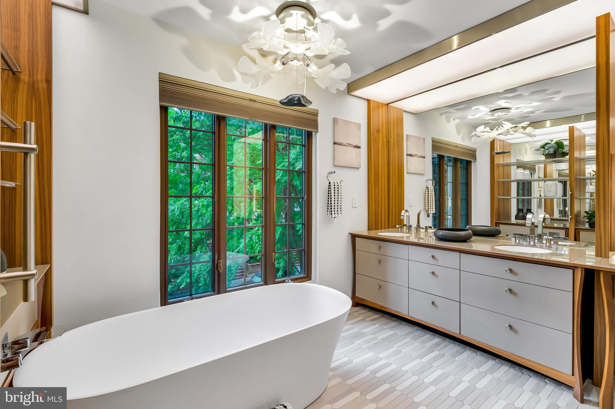 1823 Belmont Rd NW #A