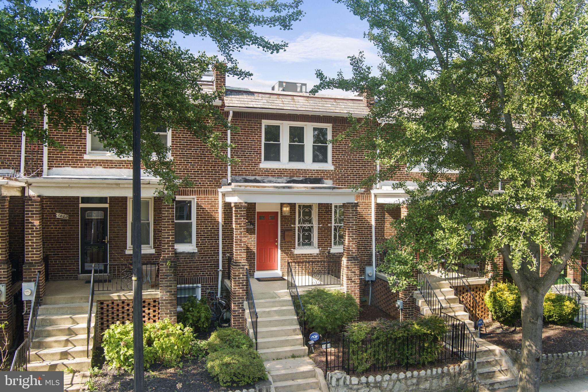 1804 Burke St SE