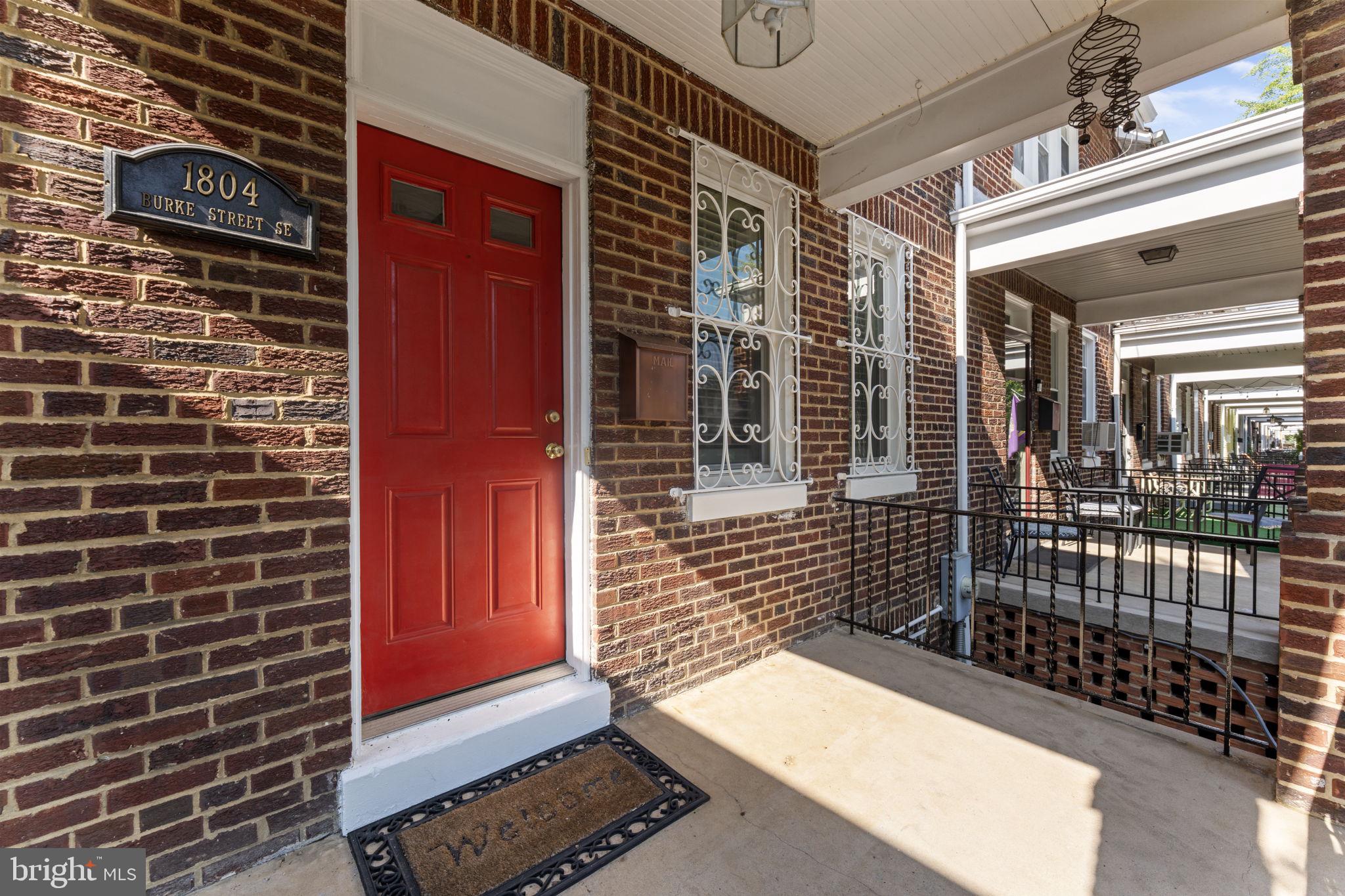 1804 Burke St SE