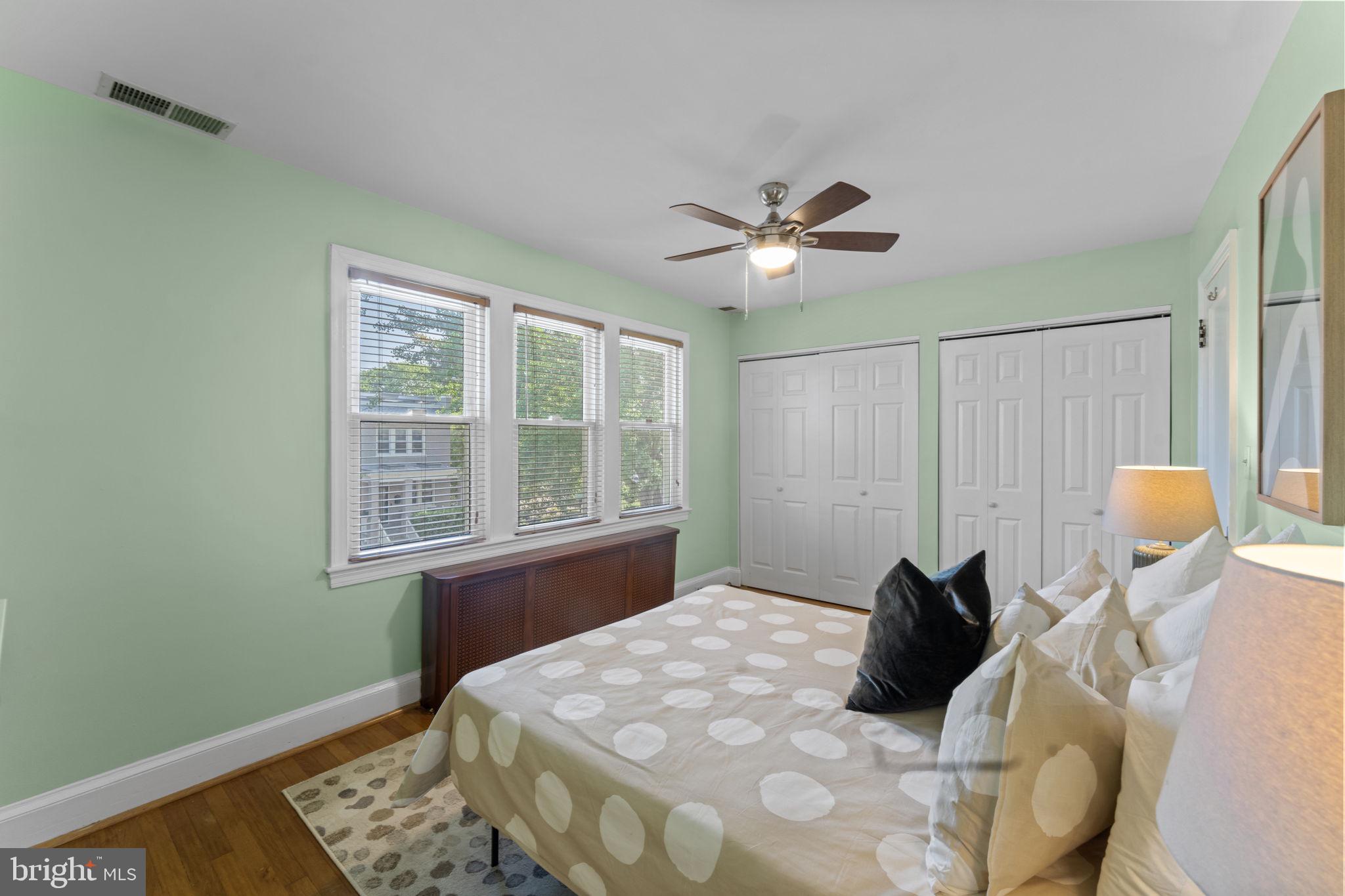 1804 Burke St SE
