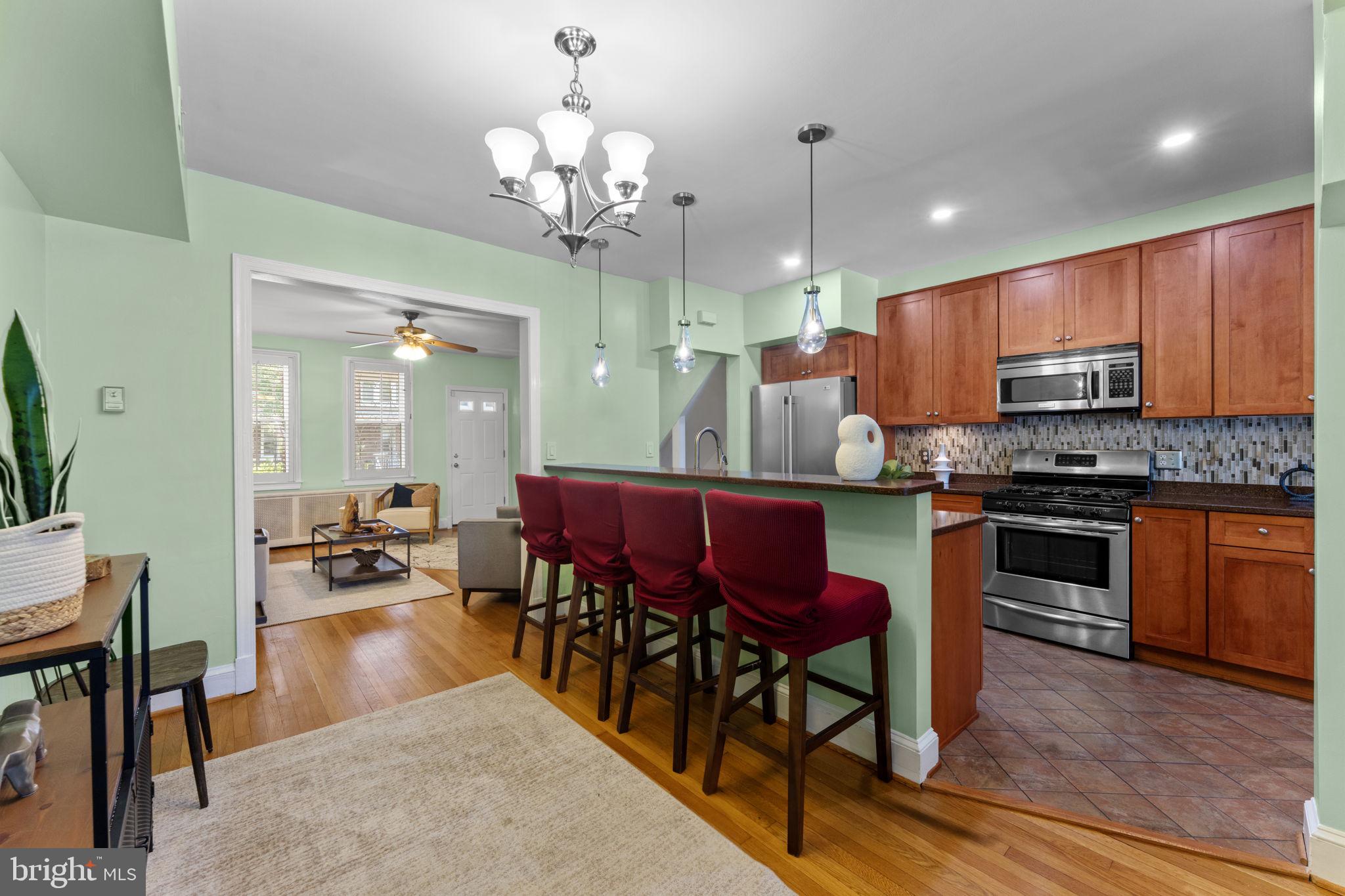1804 Burke St SE