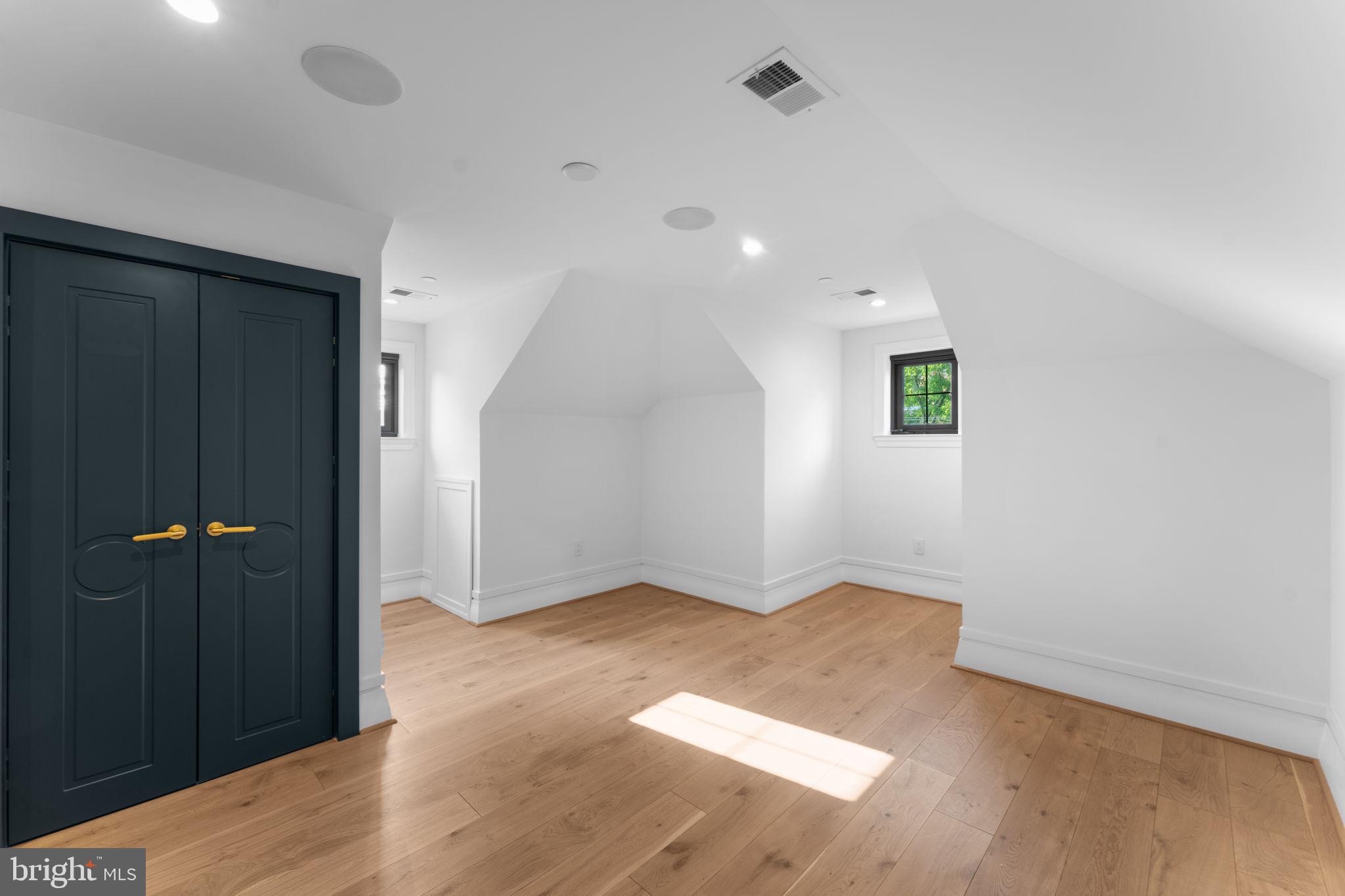 3819 ALBEMARLE STREET NW