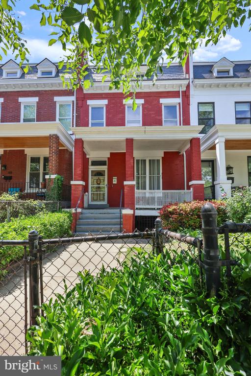 70 ADAMS STREET NW