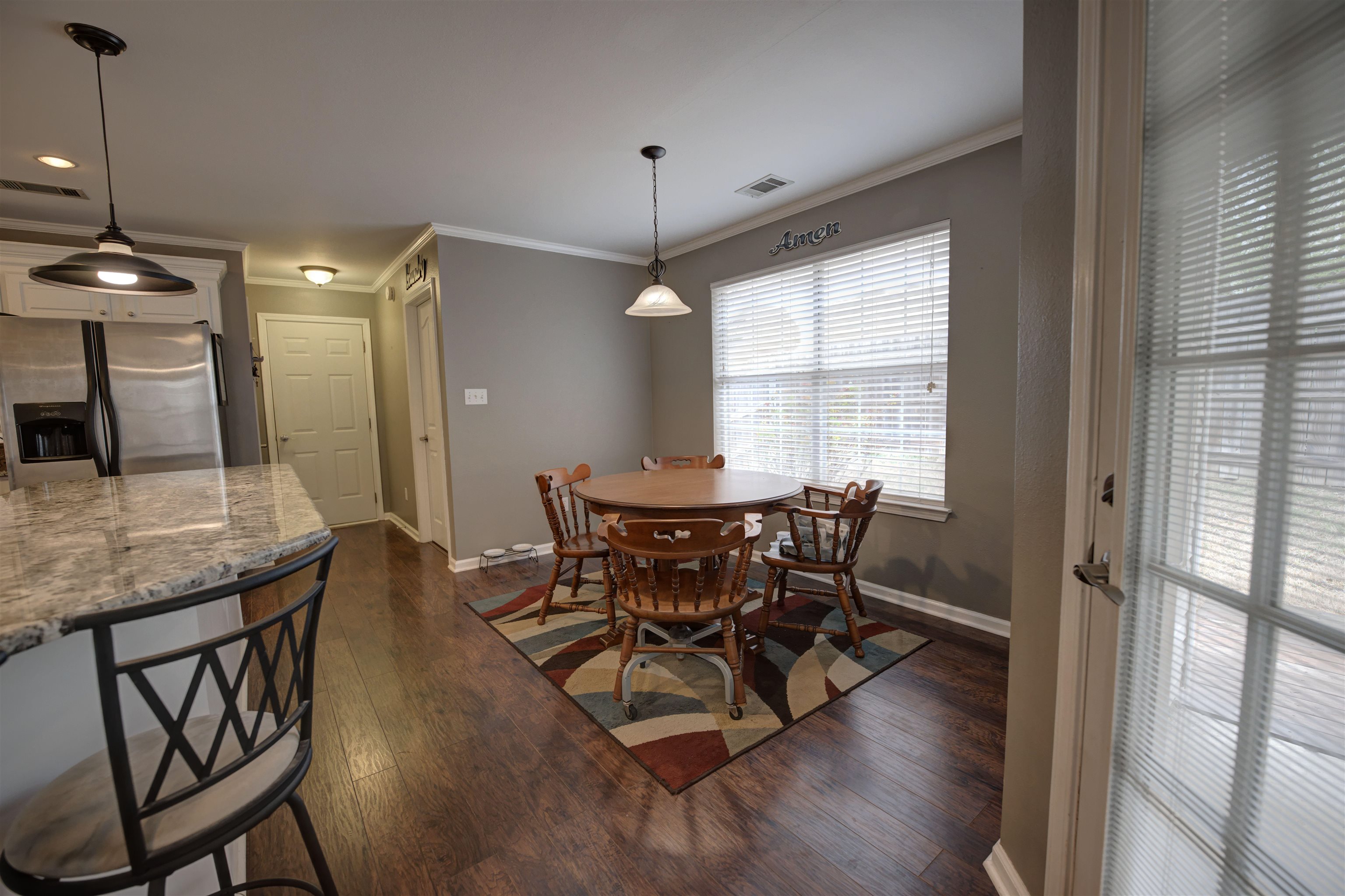 2415 Spring Creek