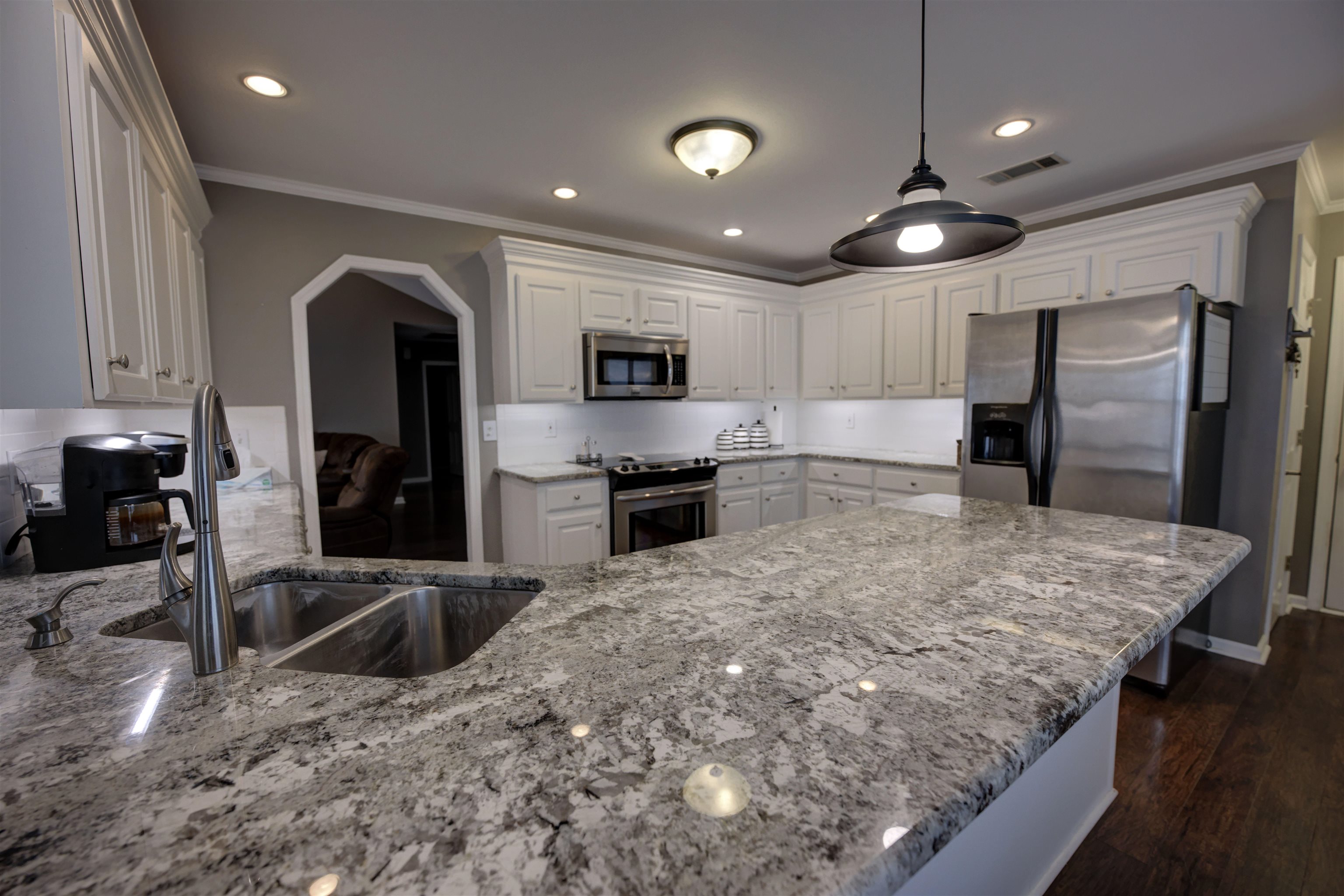 2415 Spring Creek