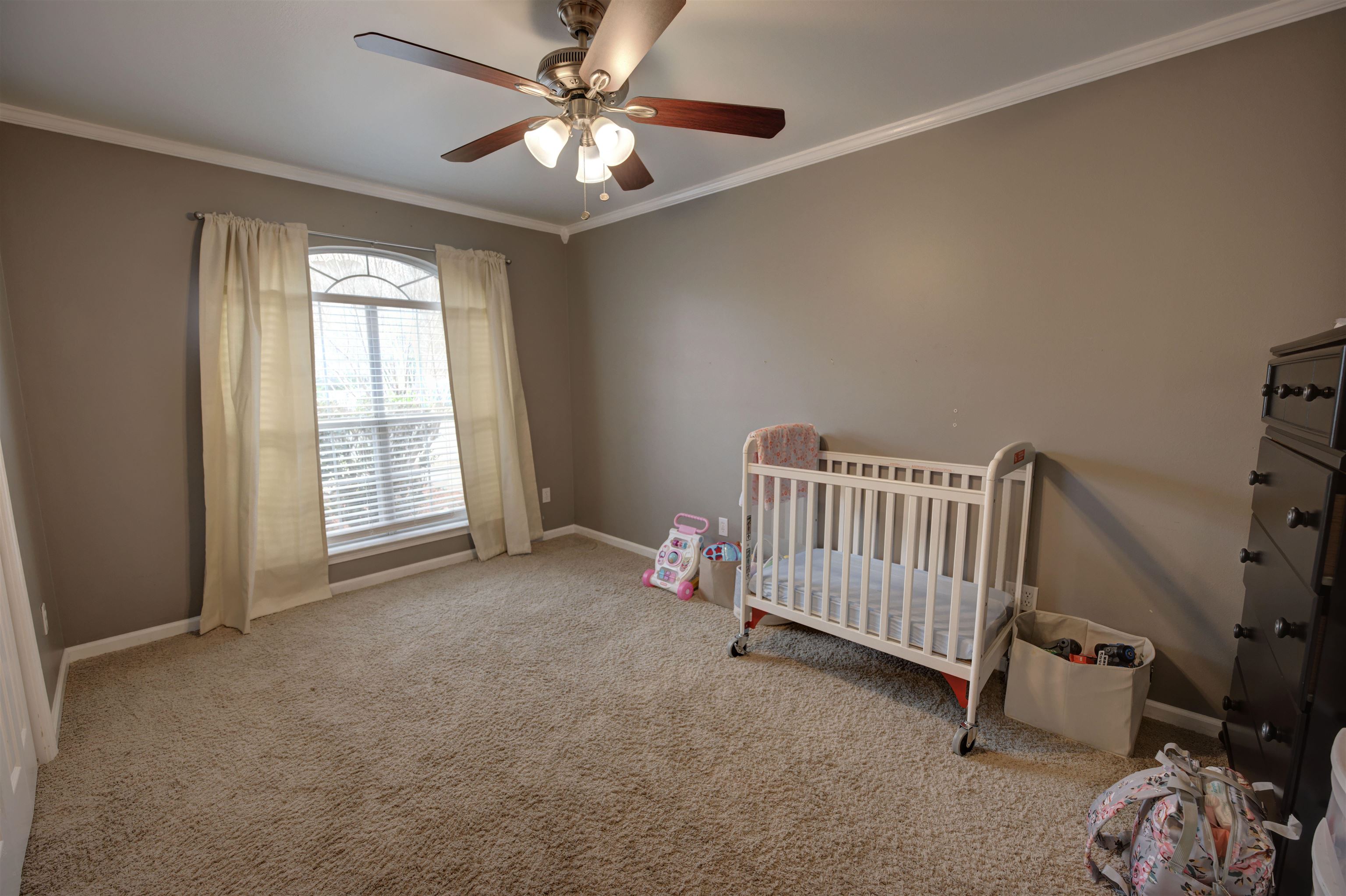 2415 Spring Creek