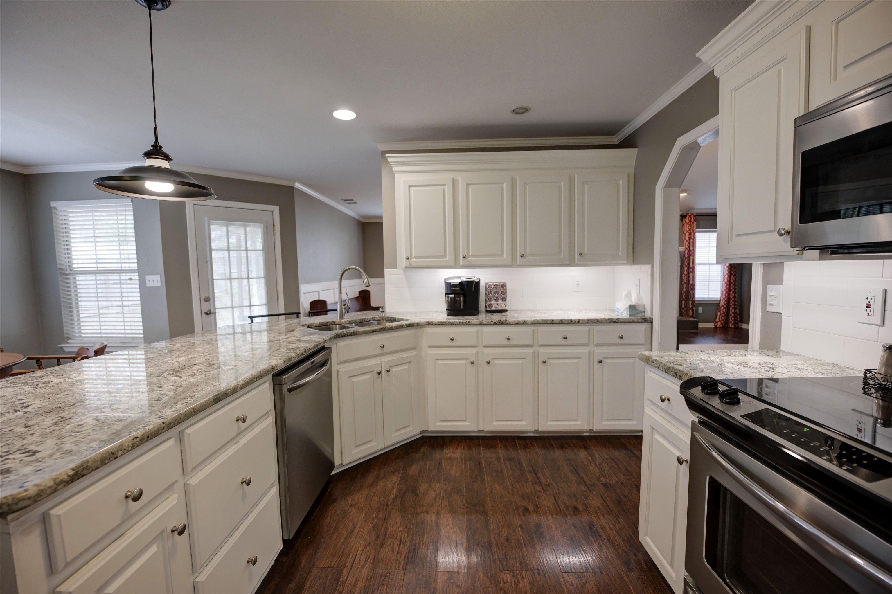 2415 Spring Creek