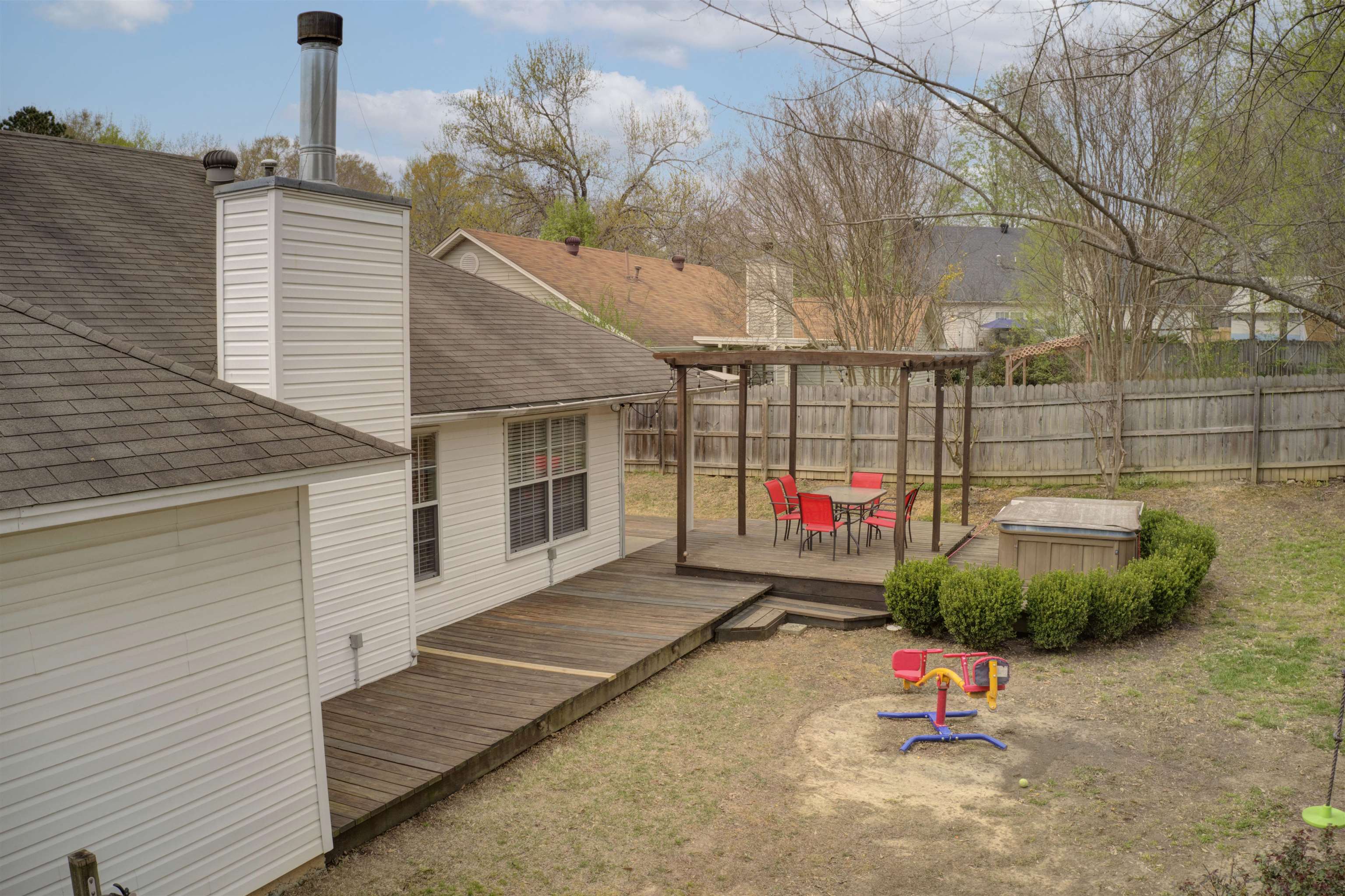 2415 Spring Creek