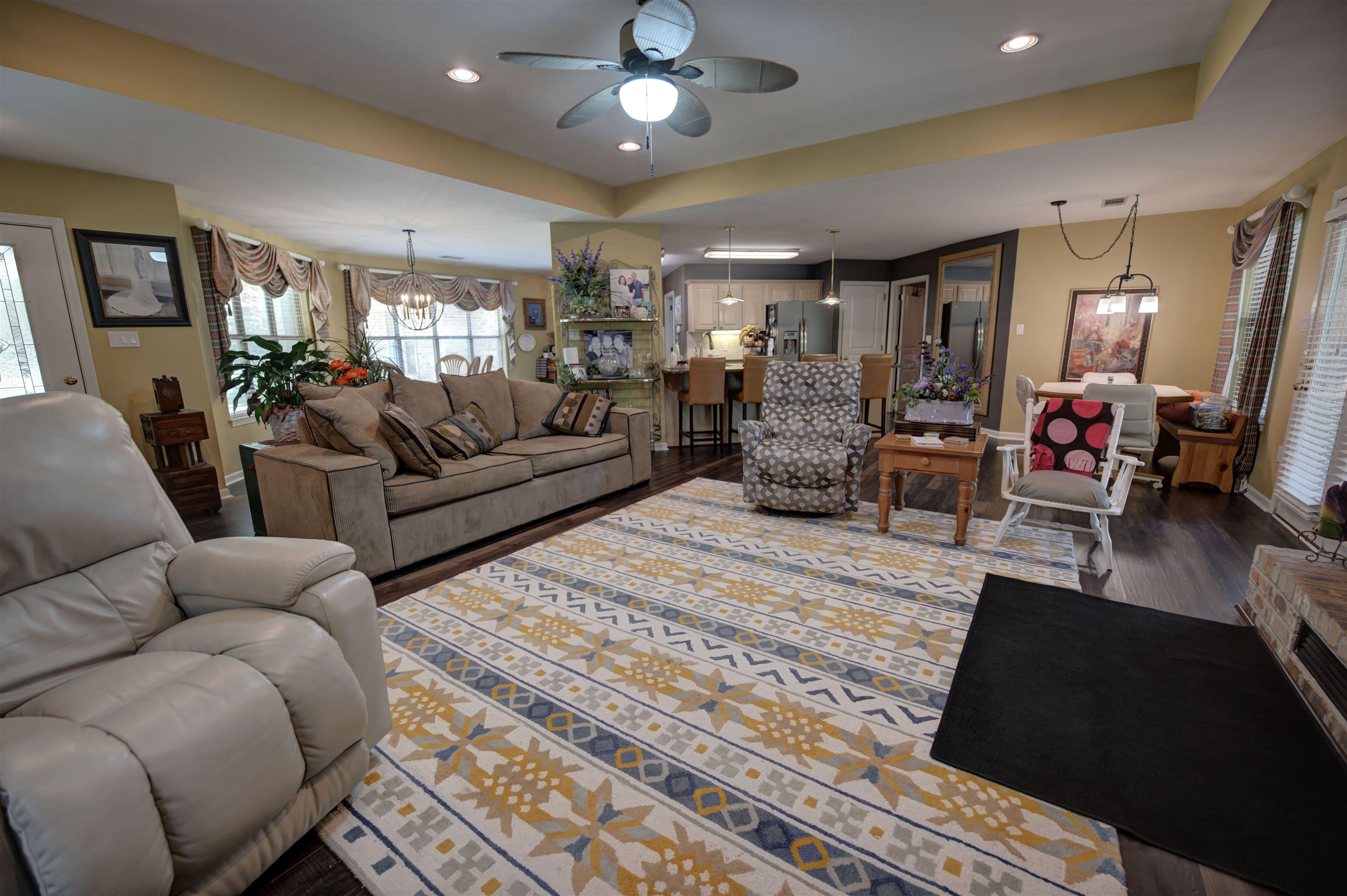 21605 Randolph