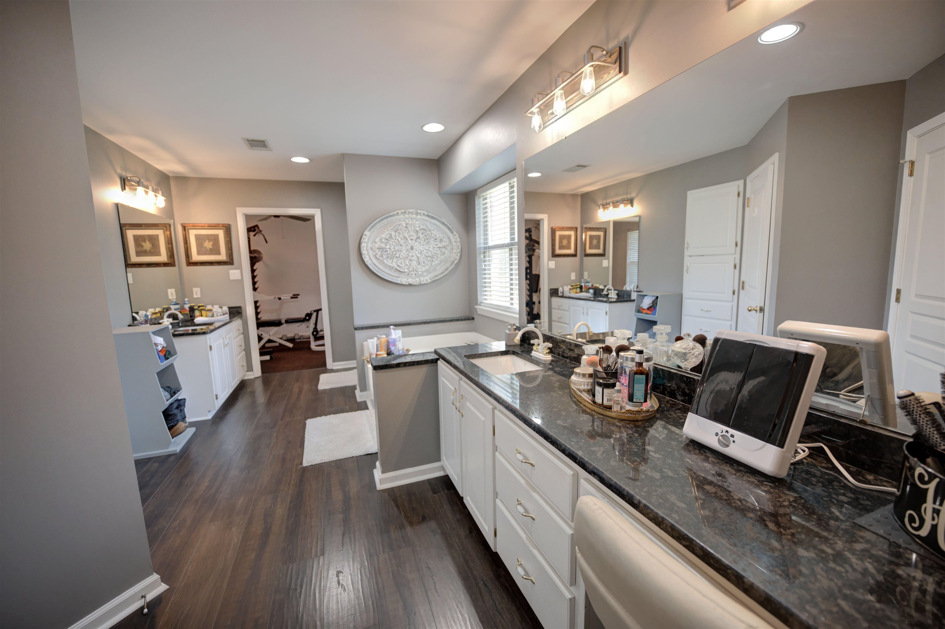 21605 Randolph