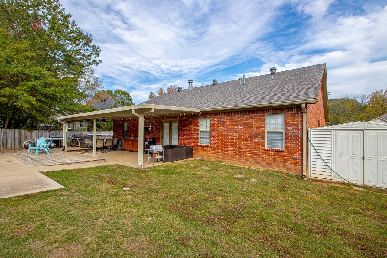 2416 Spring Creek Drive