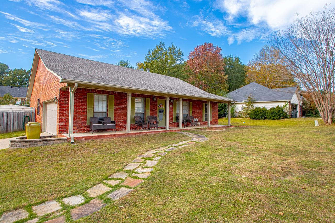 2416 Spring Creek Drive