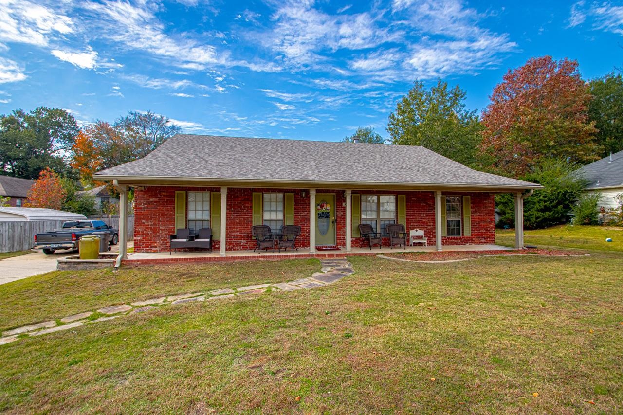 2416 Spring Creek Drive