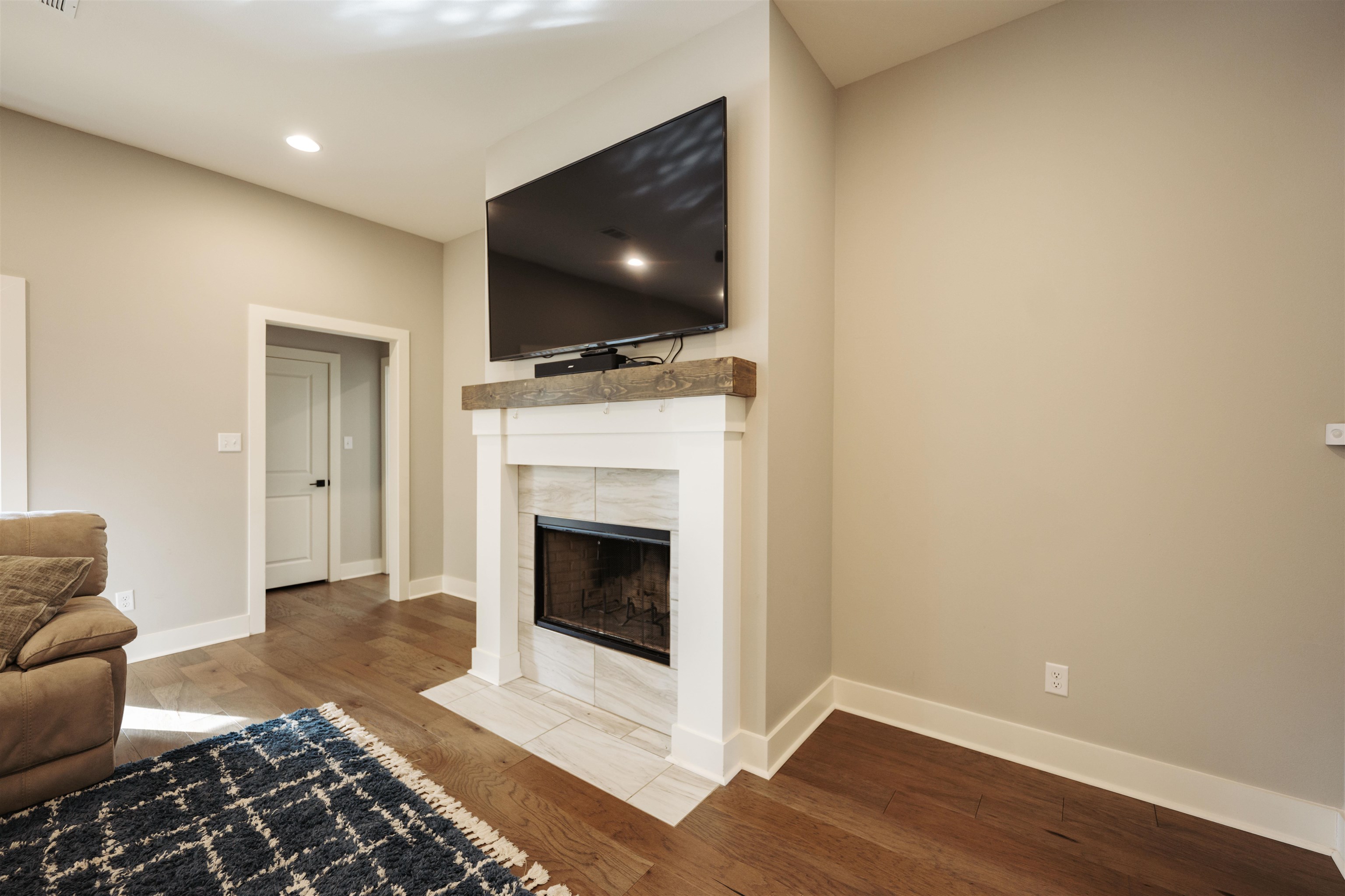 6525 Castle Ridge Drive