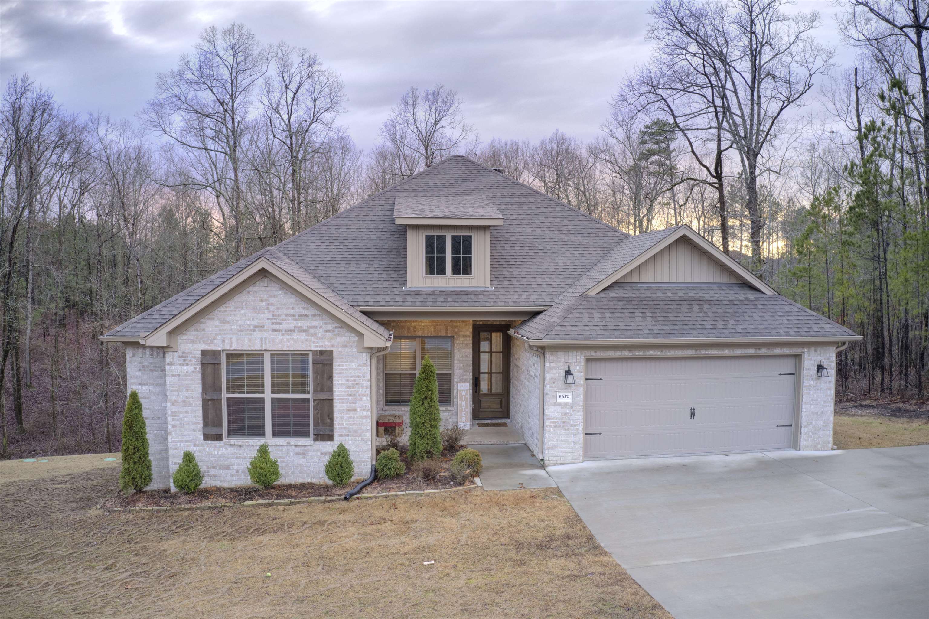 6525 Castle Ridge Drive