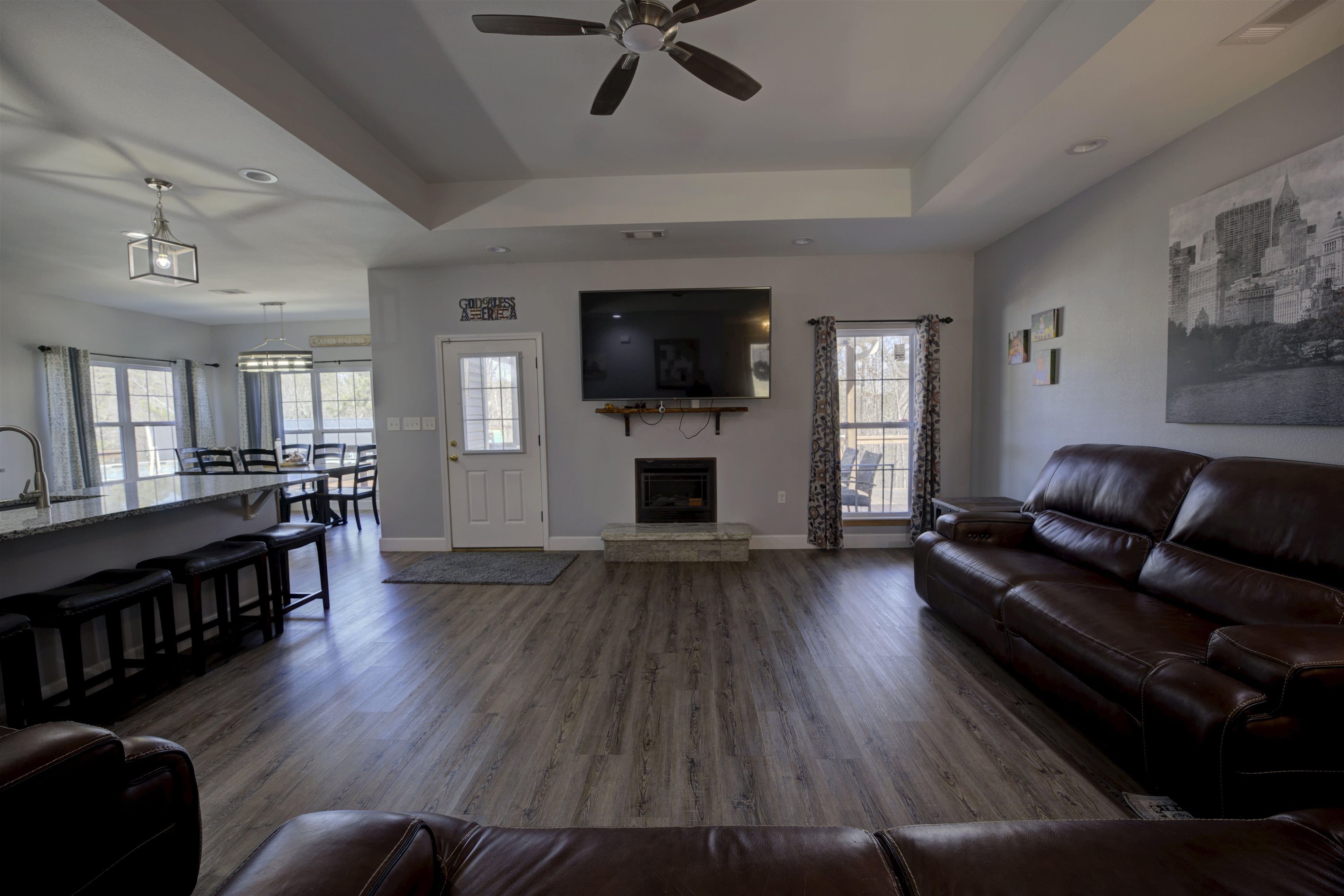 2976 Riverview Drive