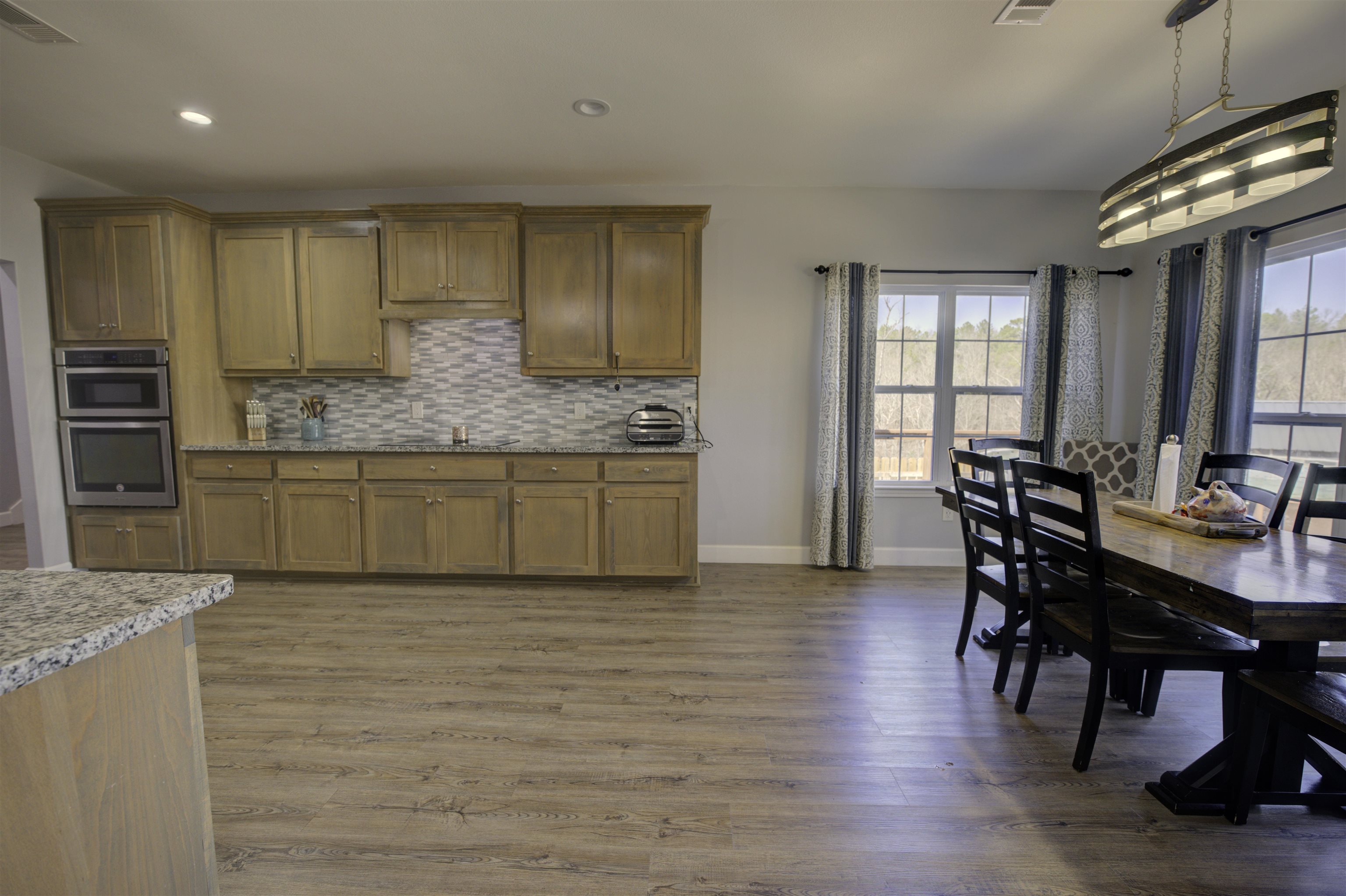 2976 Riverview Drive