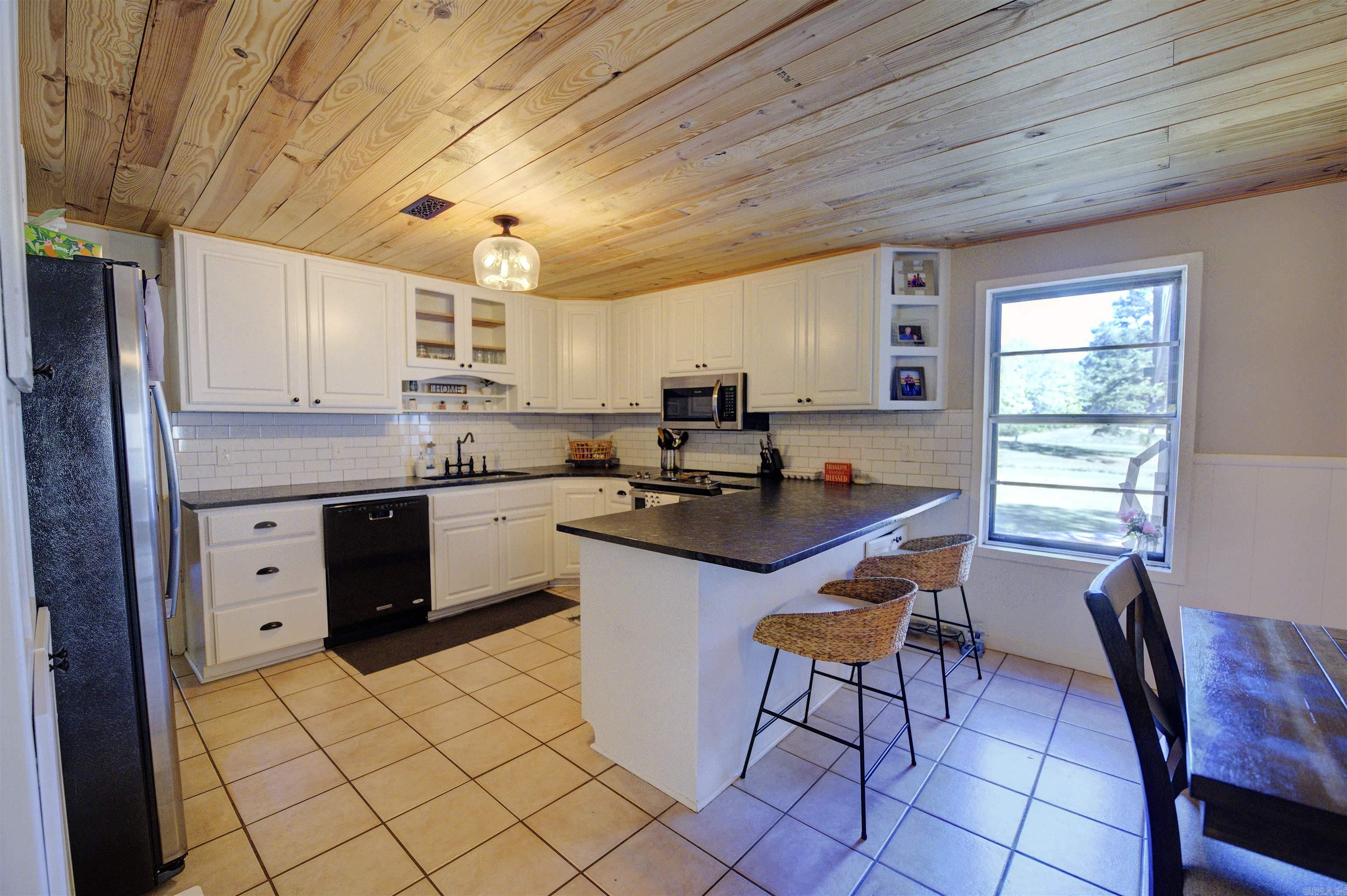 2419 HWY 128