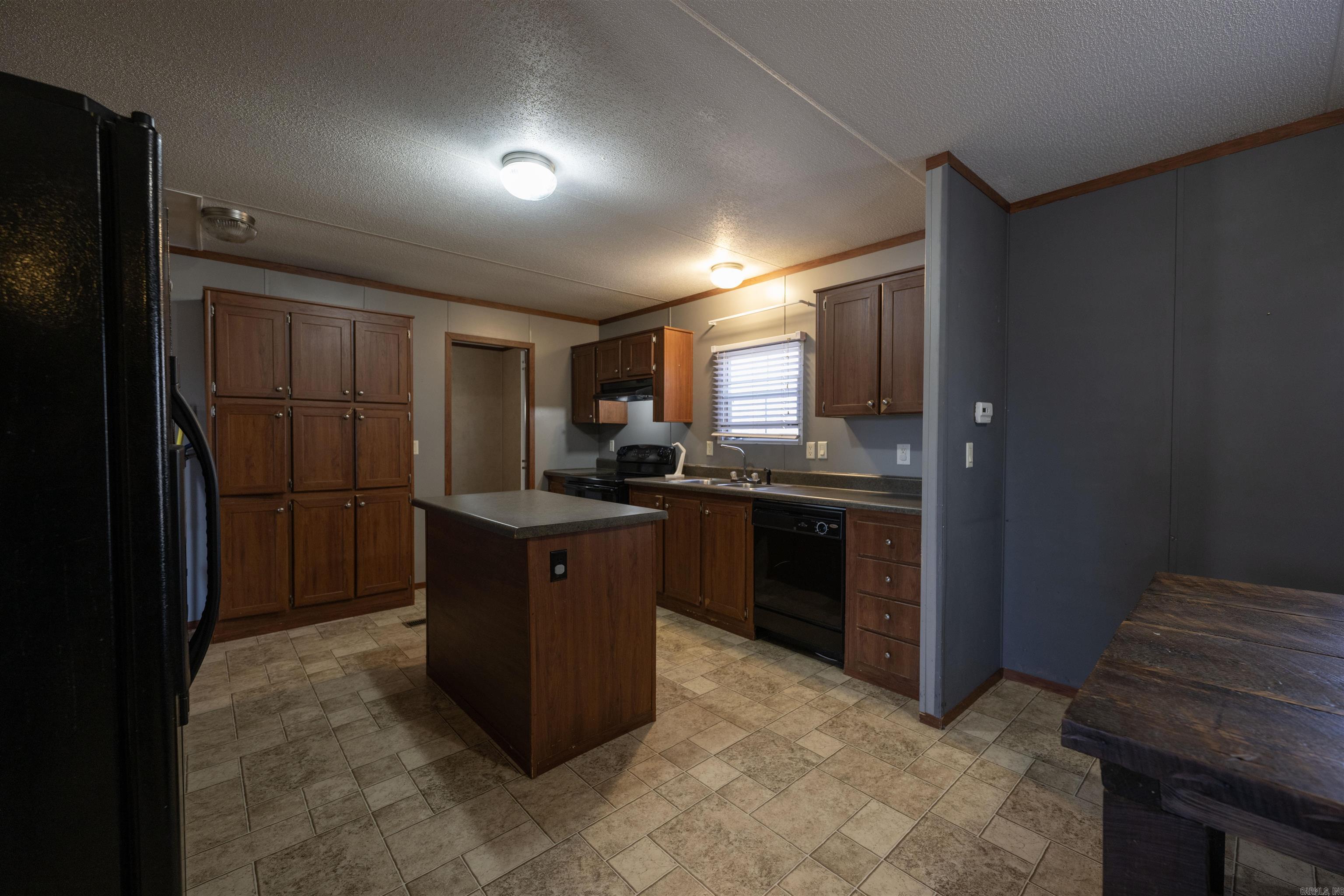 8640 Steel Bridge Road