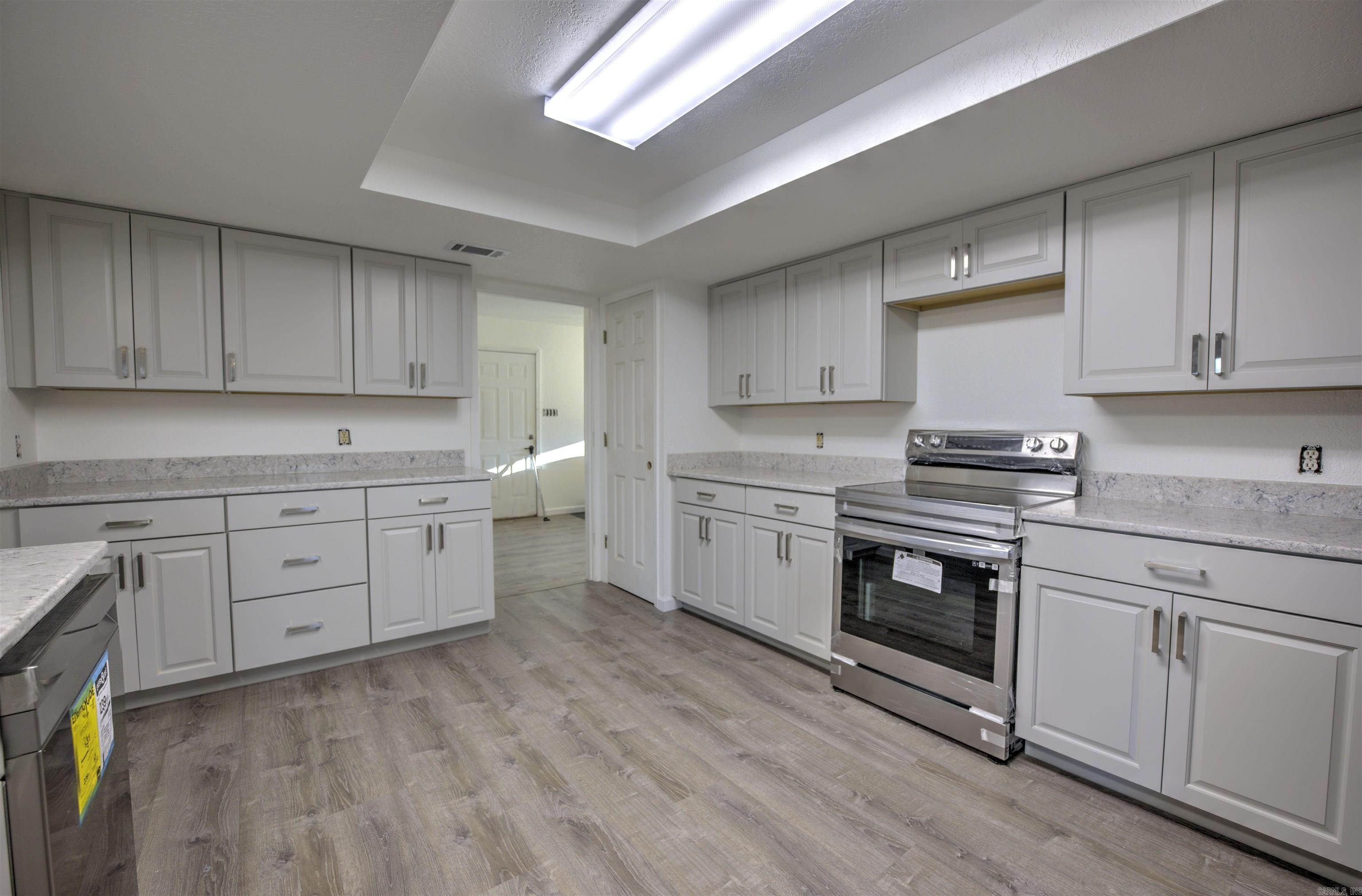 1633 Highway 128