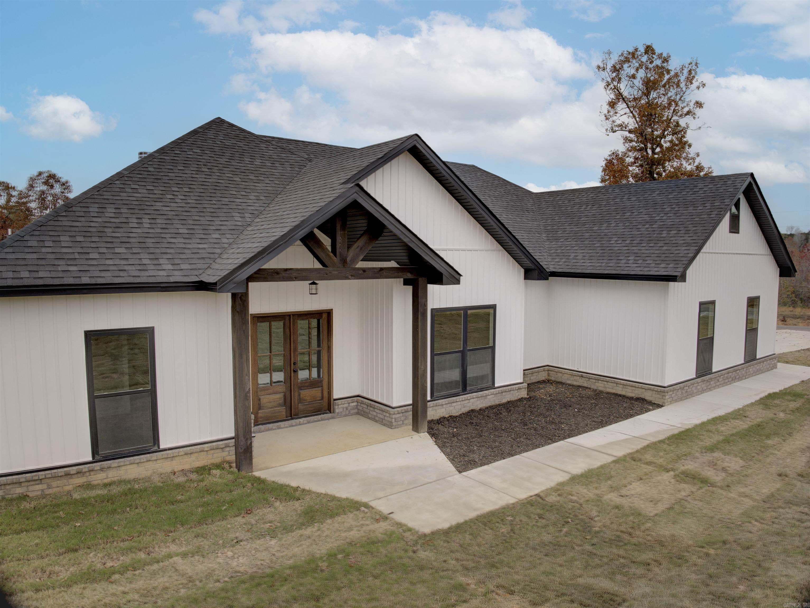 9073 Creekview Drive