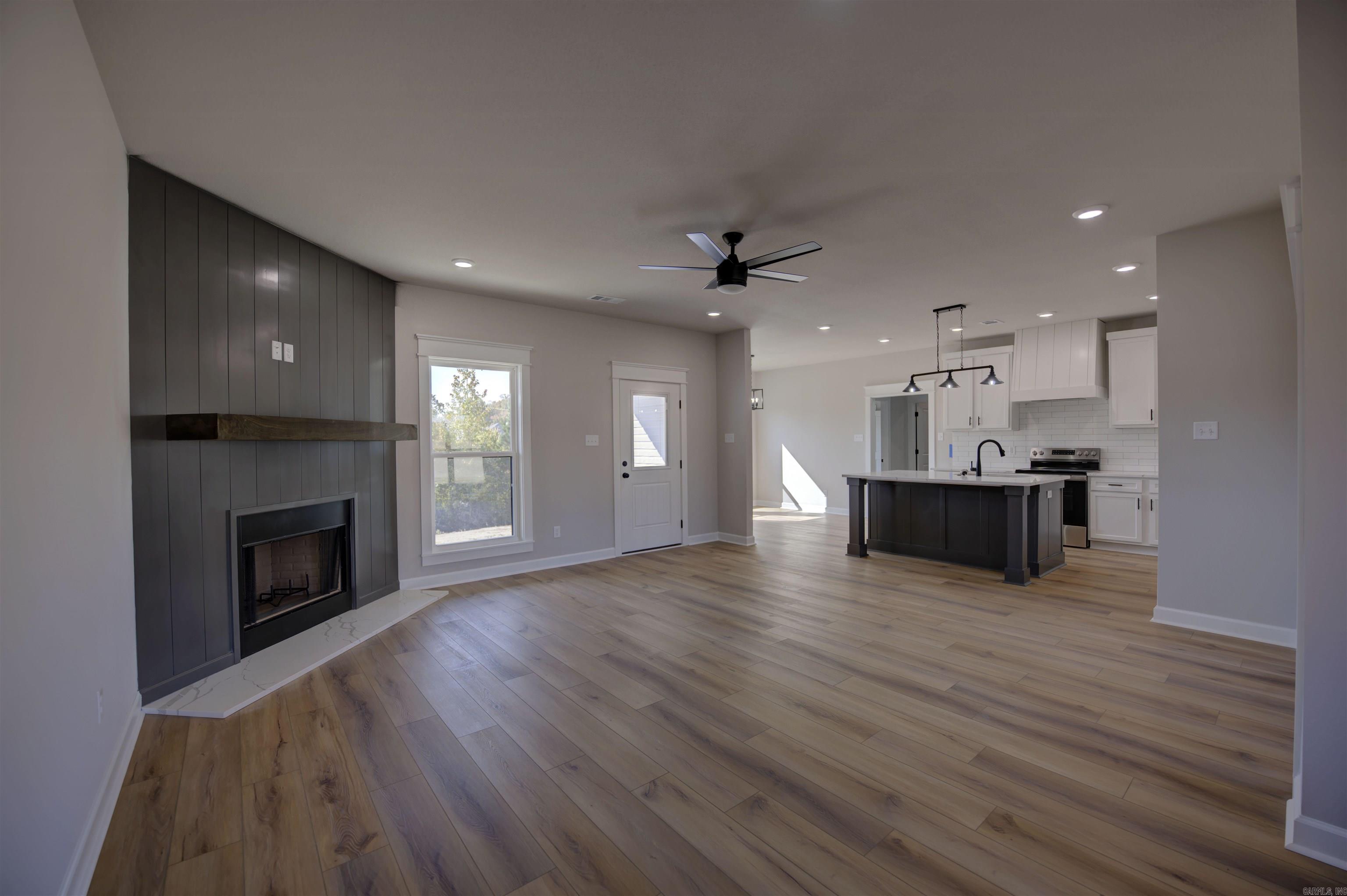 9073 Creekview Drive