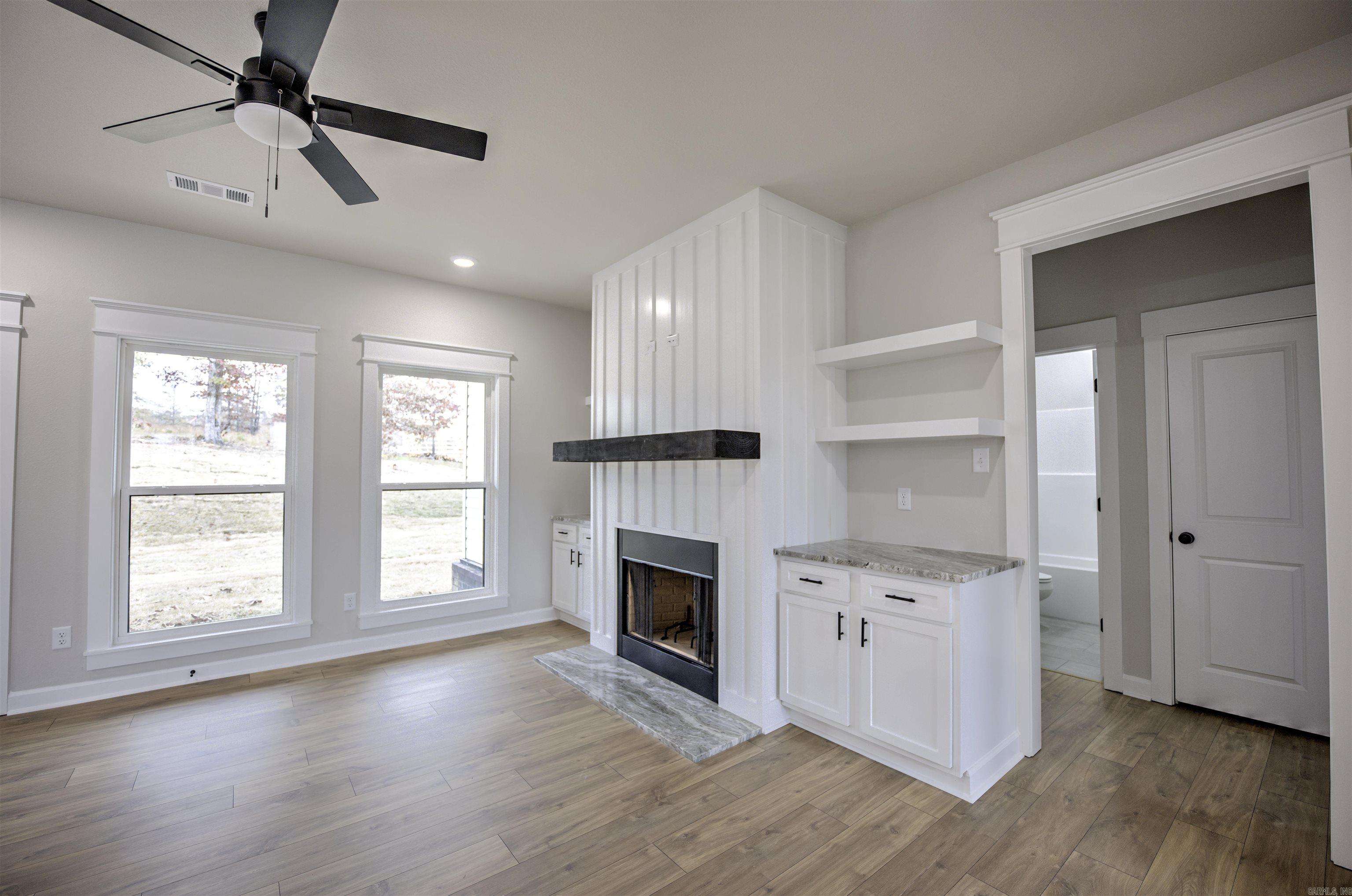 1025 Crrekwood Circle
