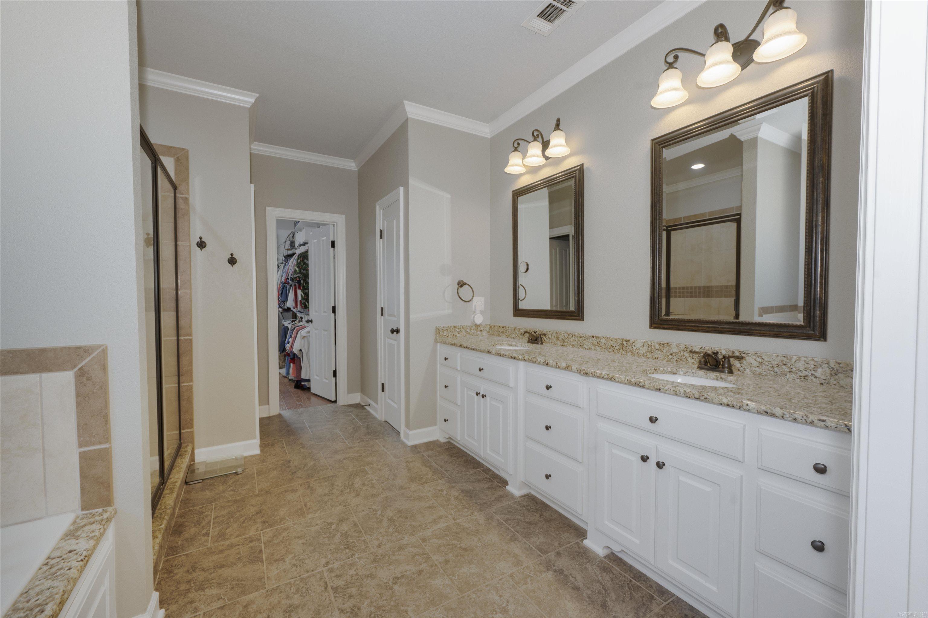 11039 Stonehill Drive