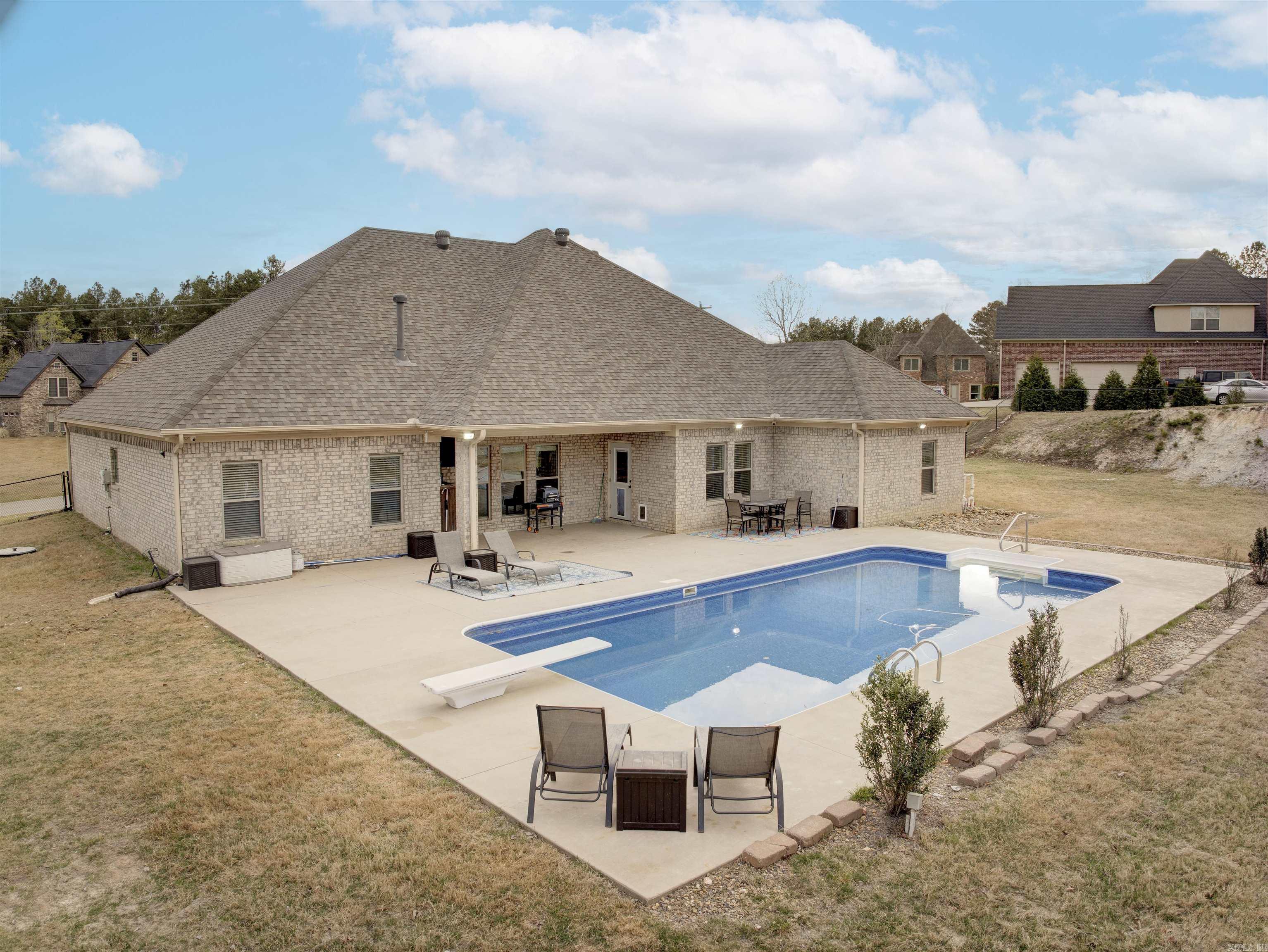 11039 Stonehill Drive