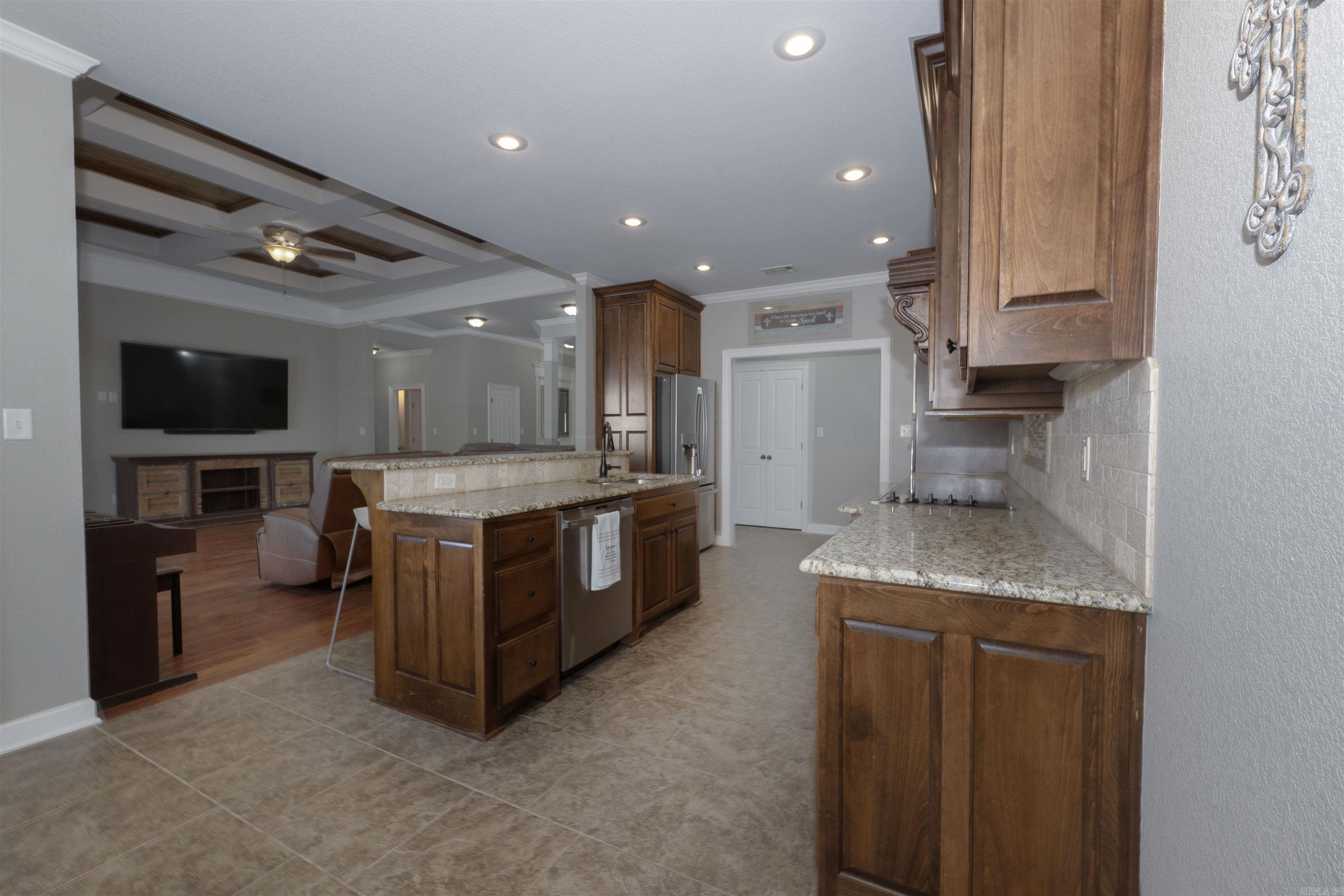 11039 Stonehill Drive