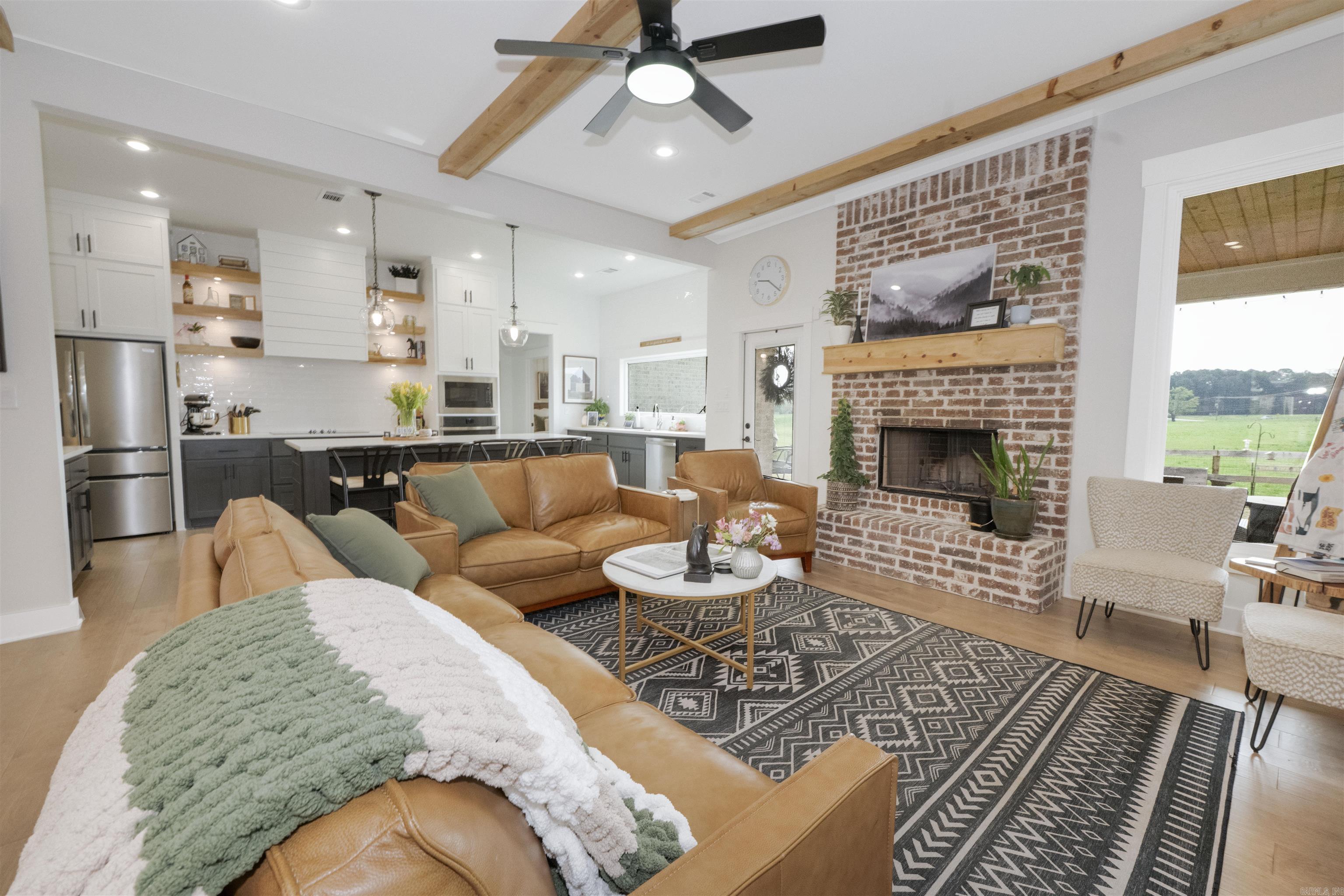 6018 Coral Ridge
