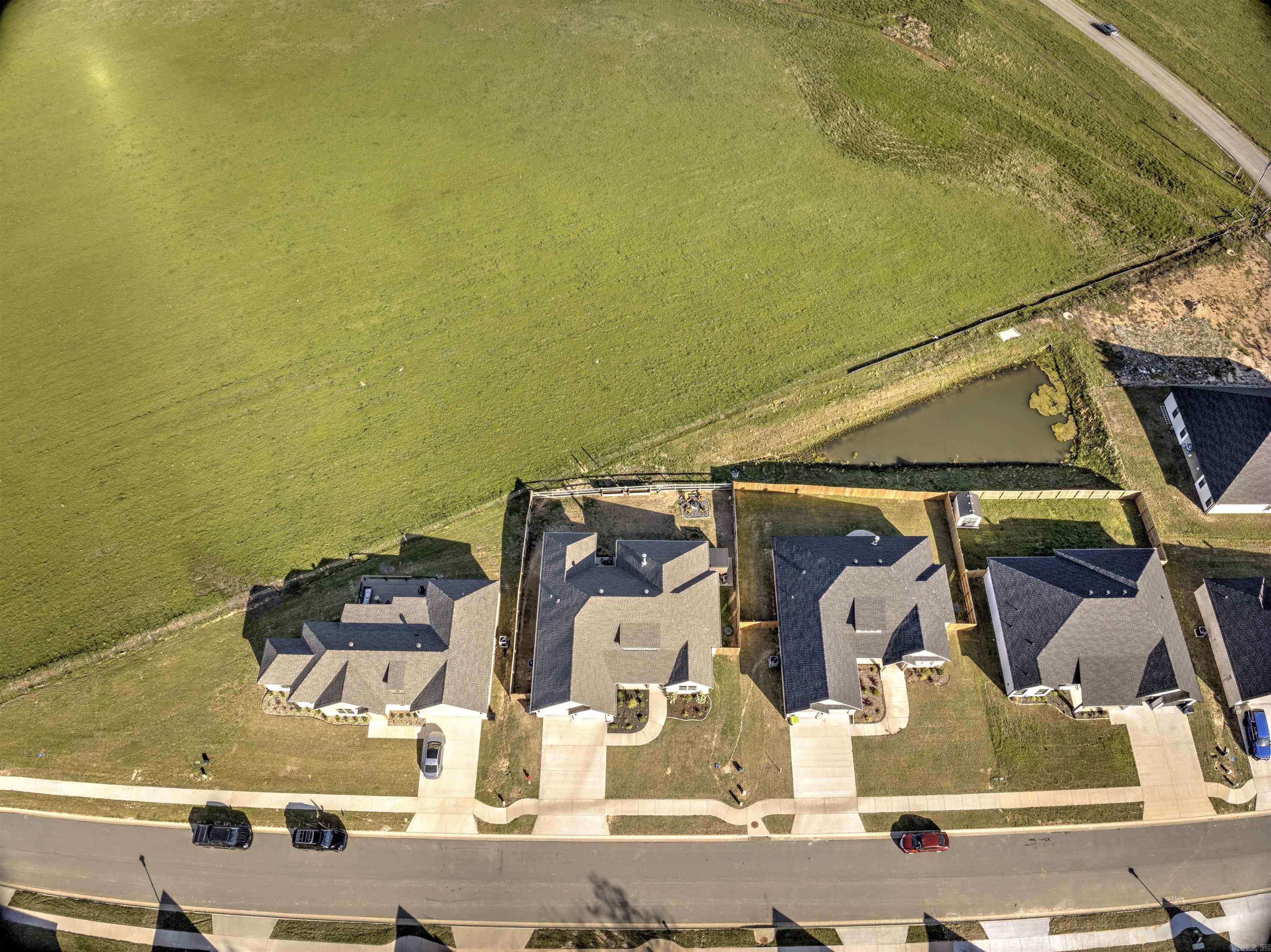6018 Coral Ridge