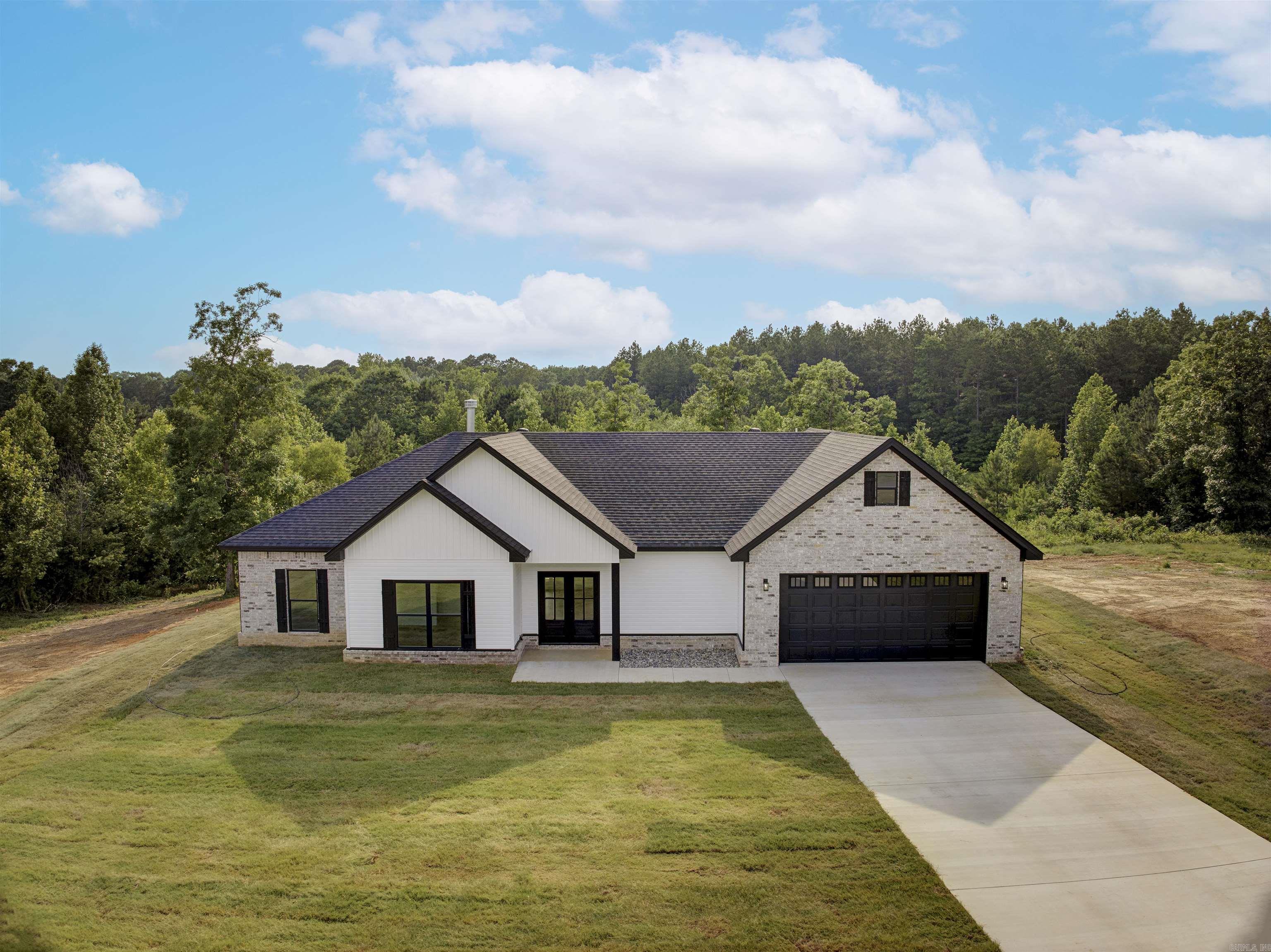 1068 Creekwood Circle