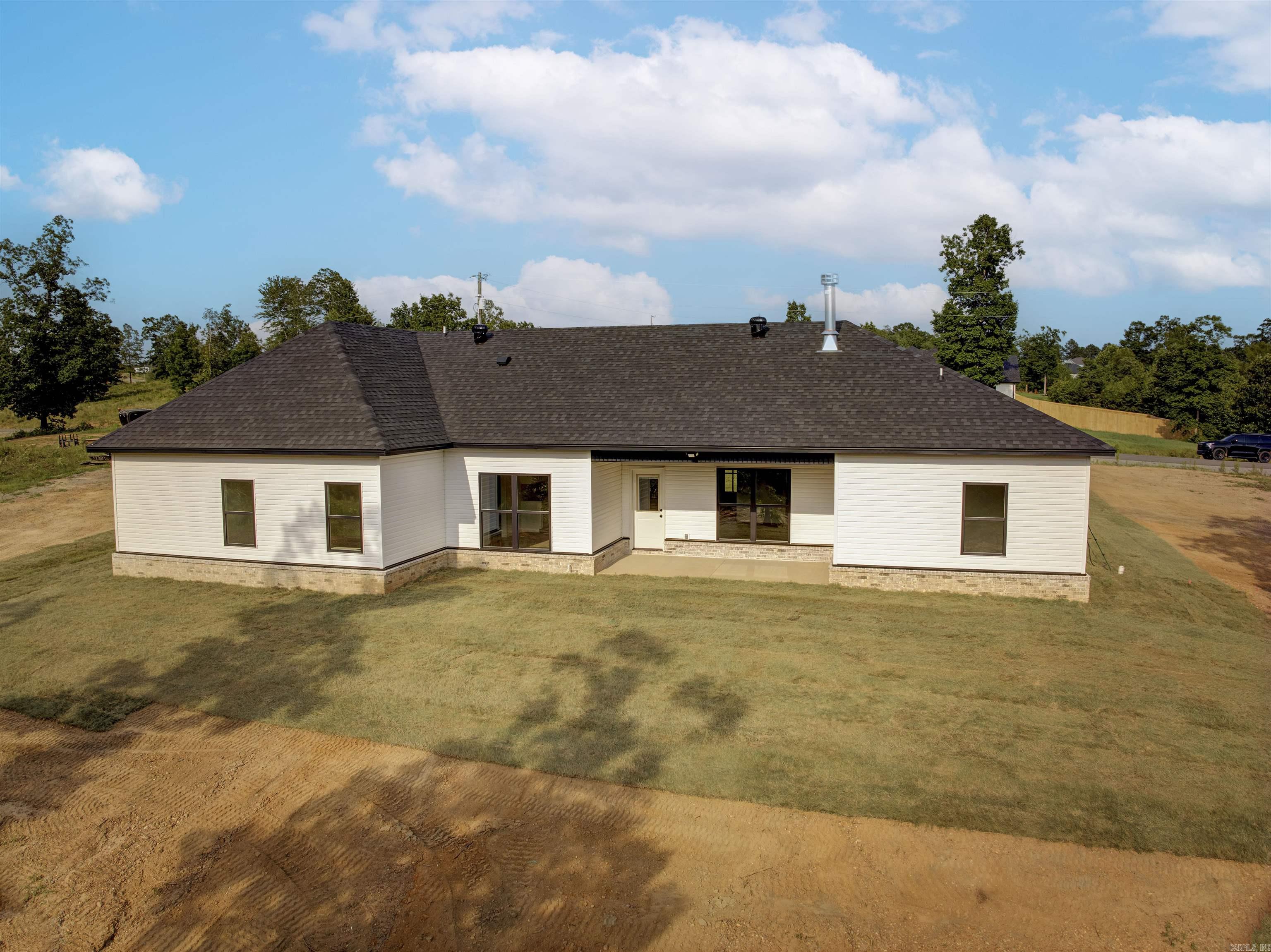 1068 Creekwood Circle