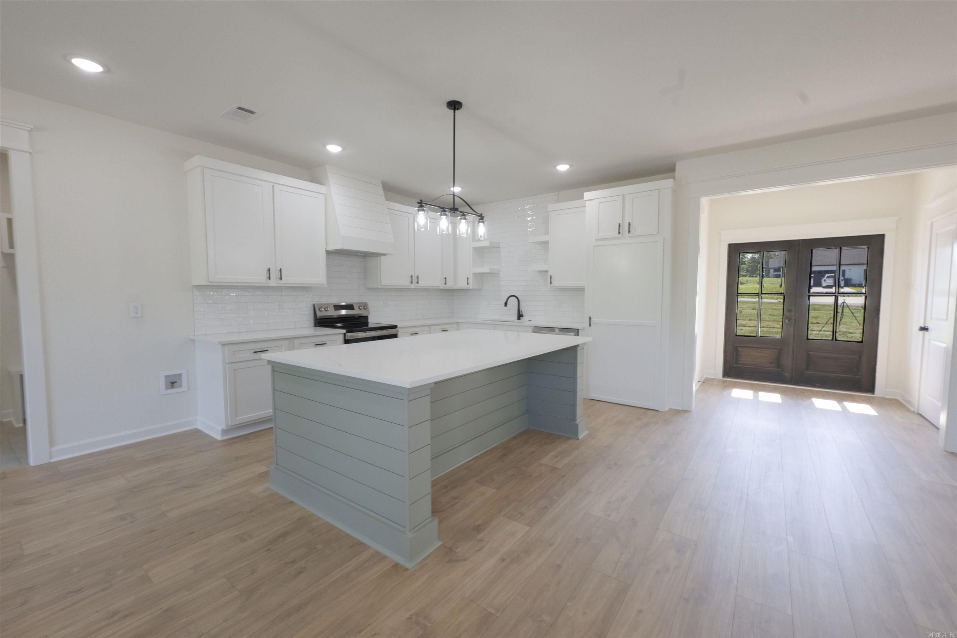 1068 Creekwood Circle