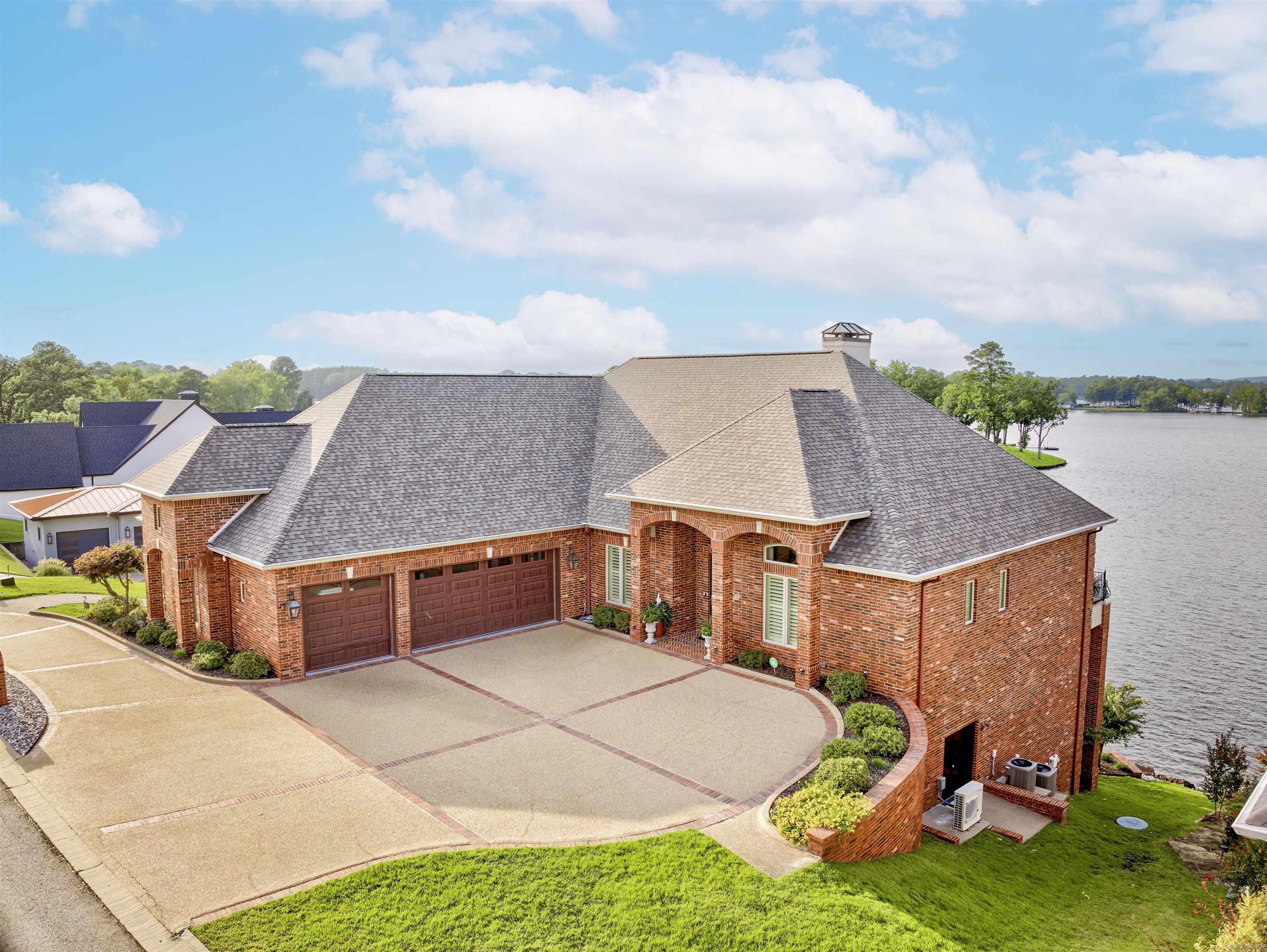 243 Wilson Point
