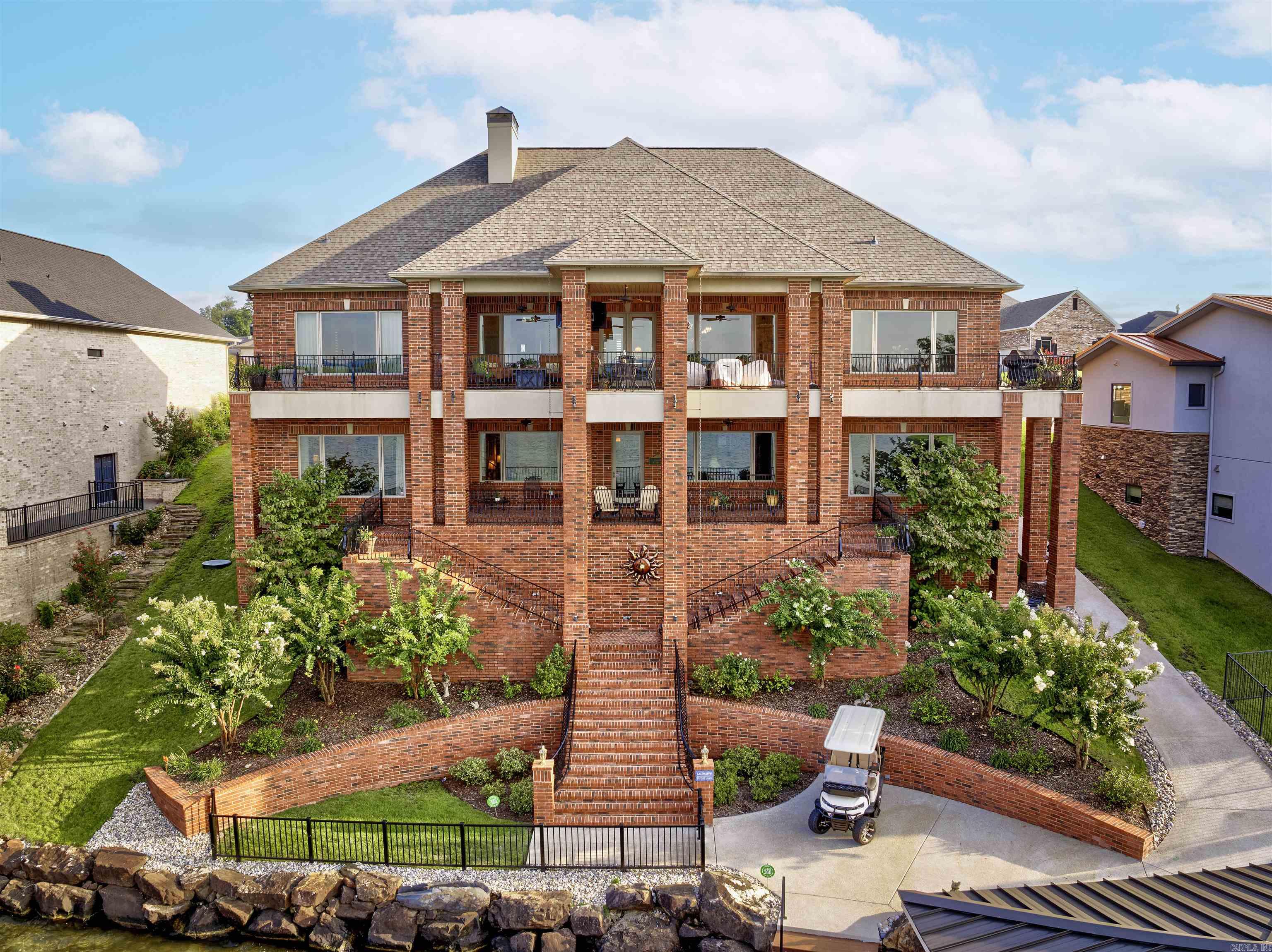 243 Wilson Point