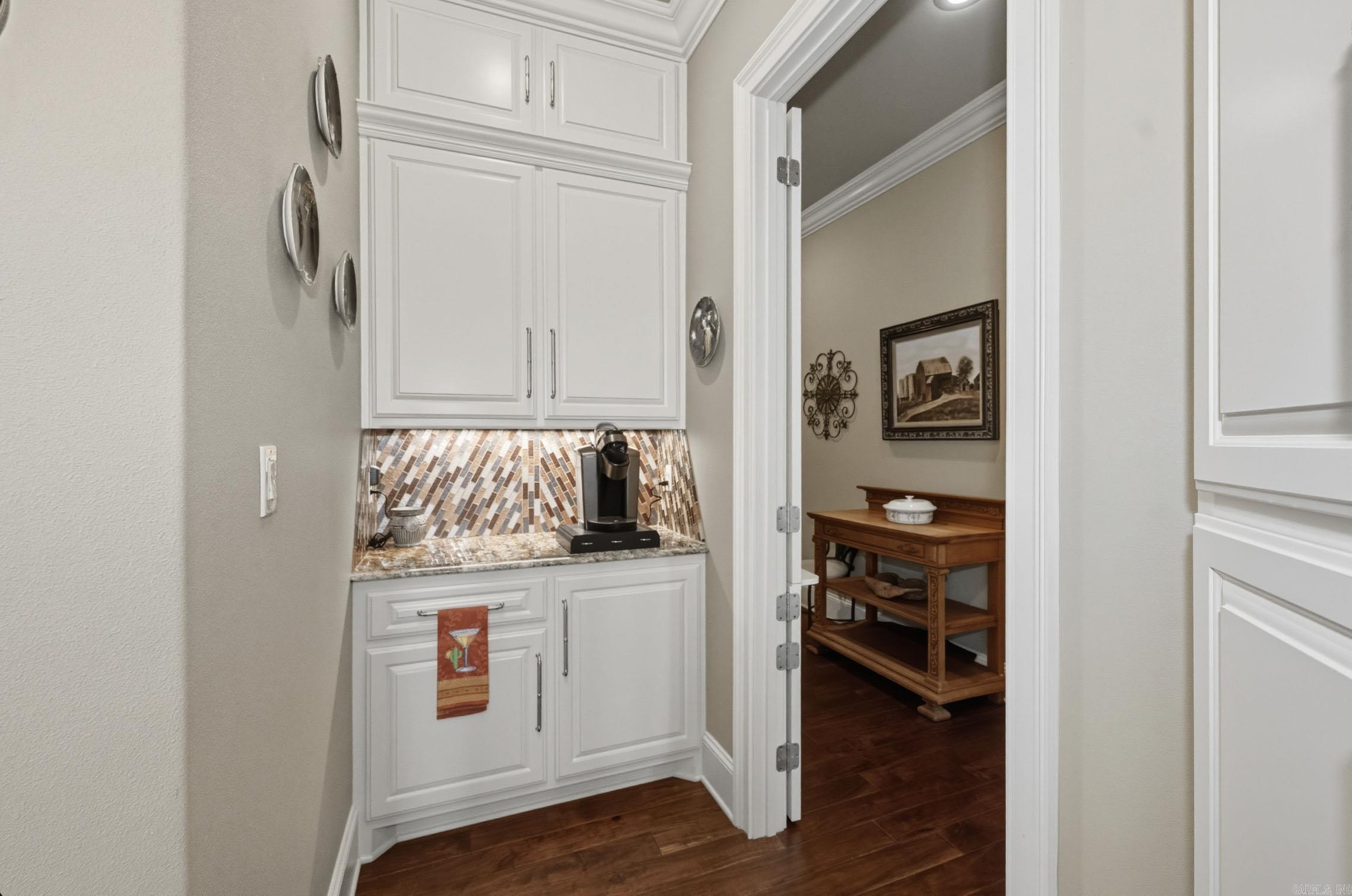 243 Wilson Point