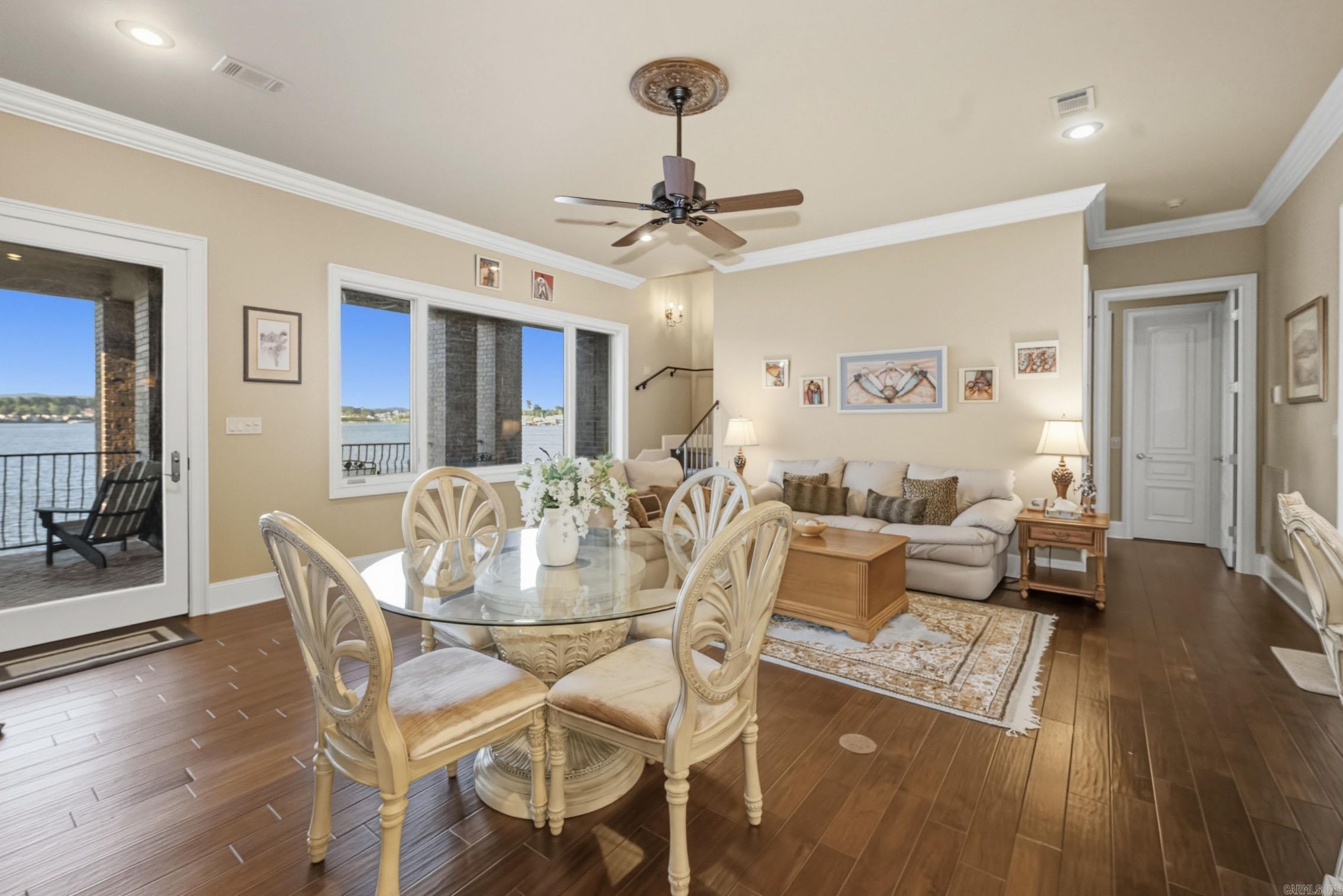 243 Wilson Point