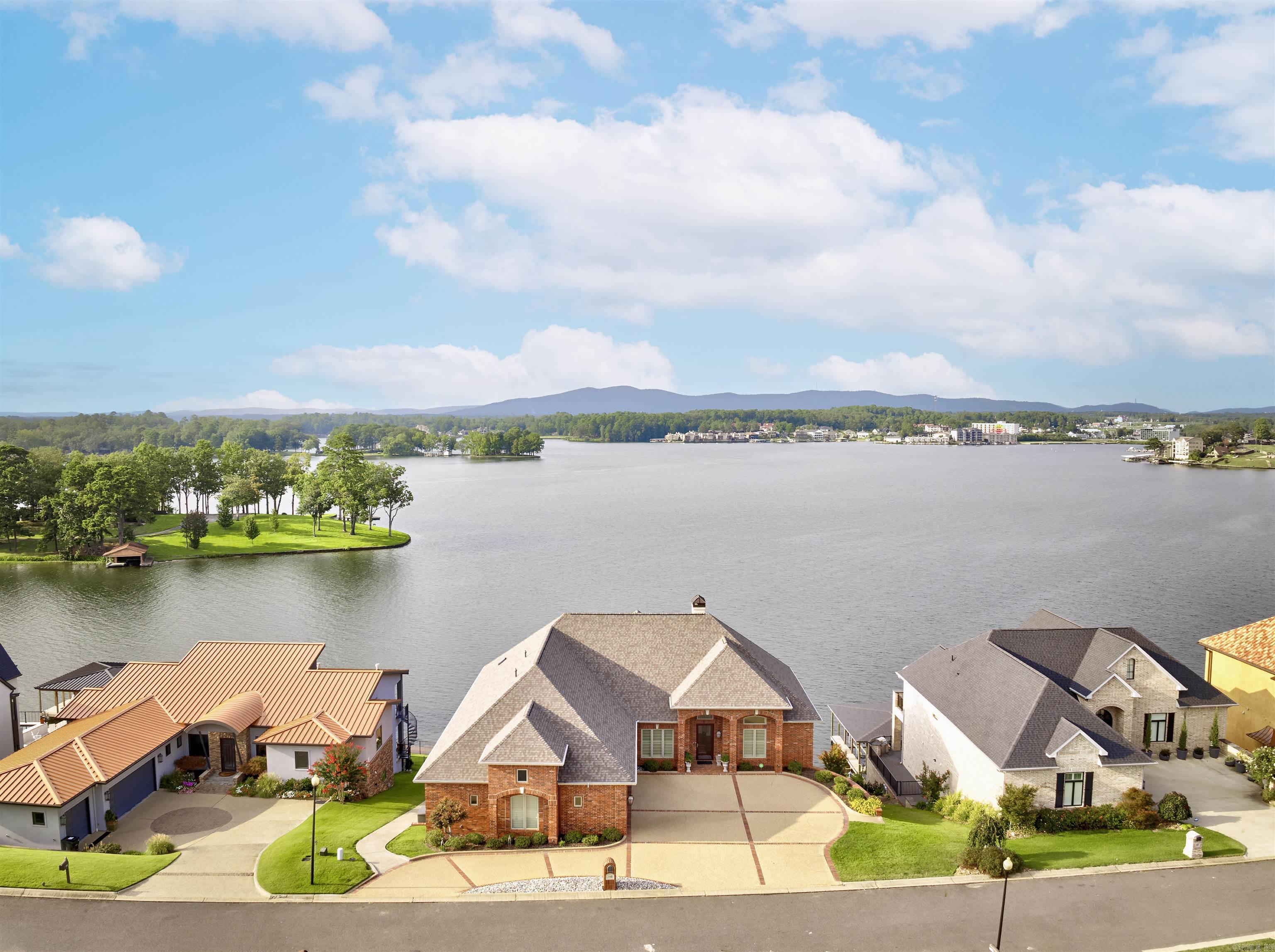 243 Wilson Point