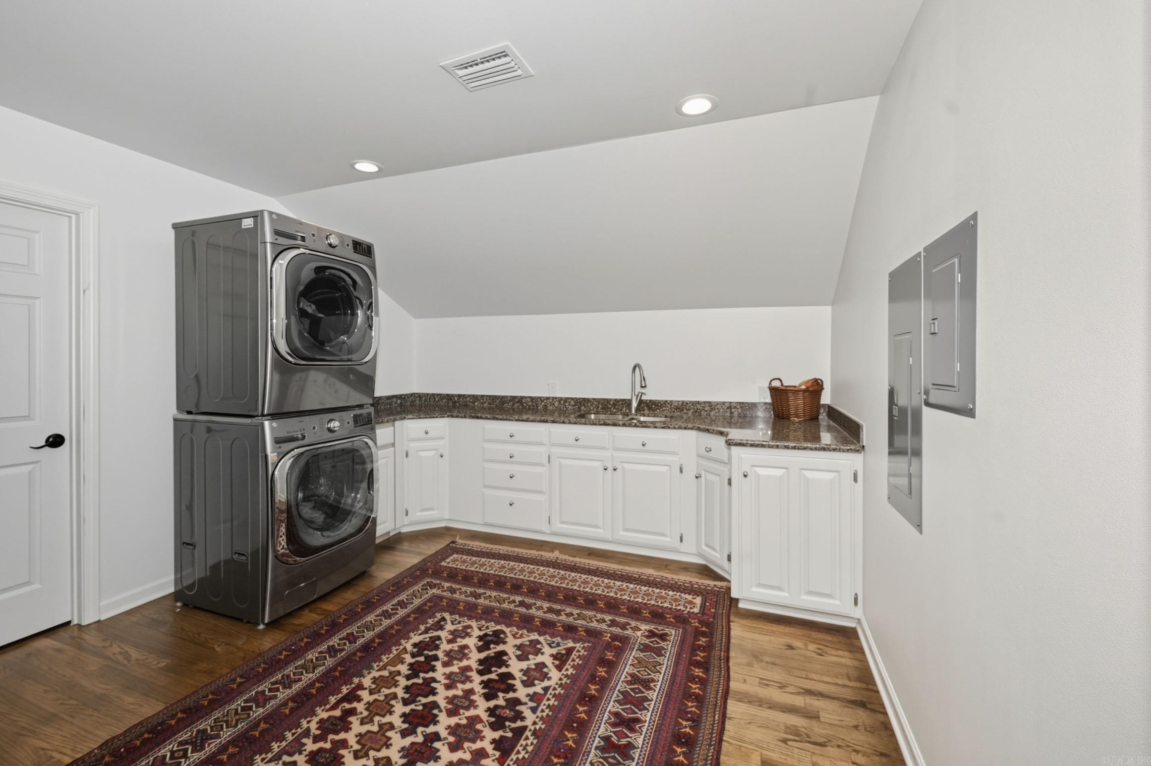 801 Pleasant Valley Drive