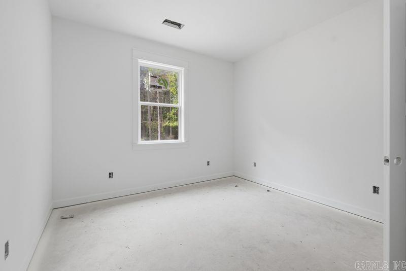 1060 Creekwood Circle