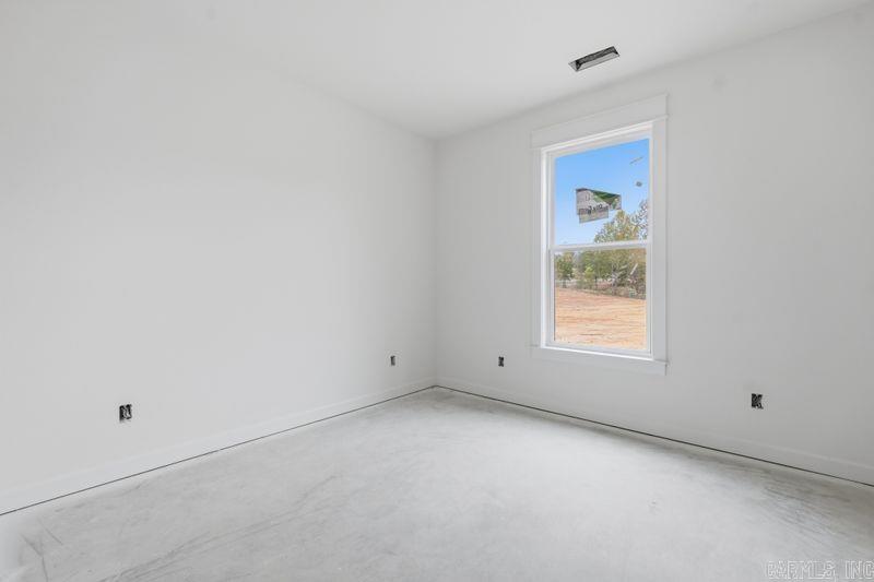 1060 Creekwood Circle