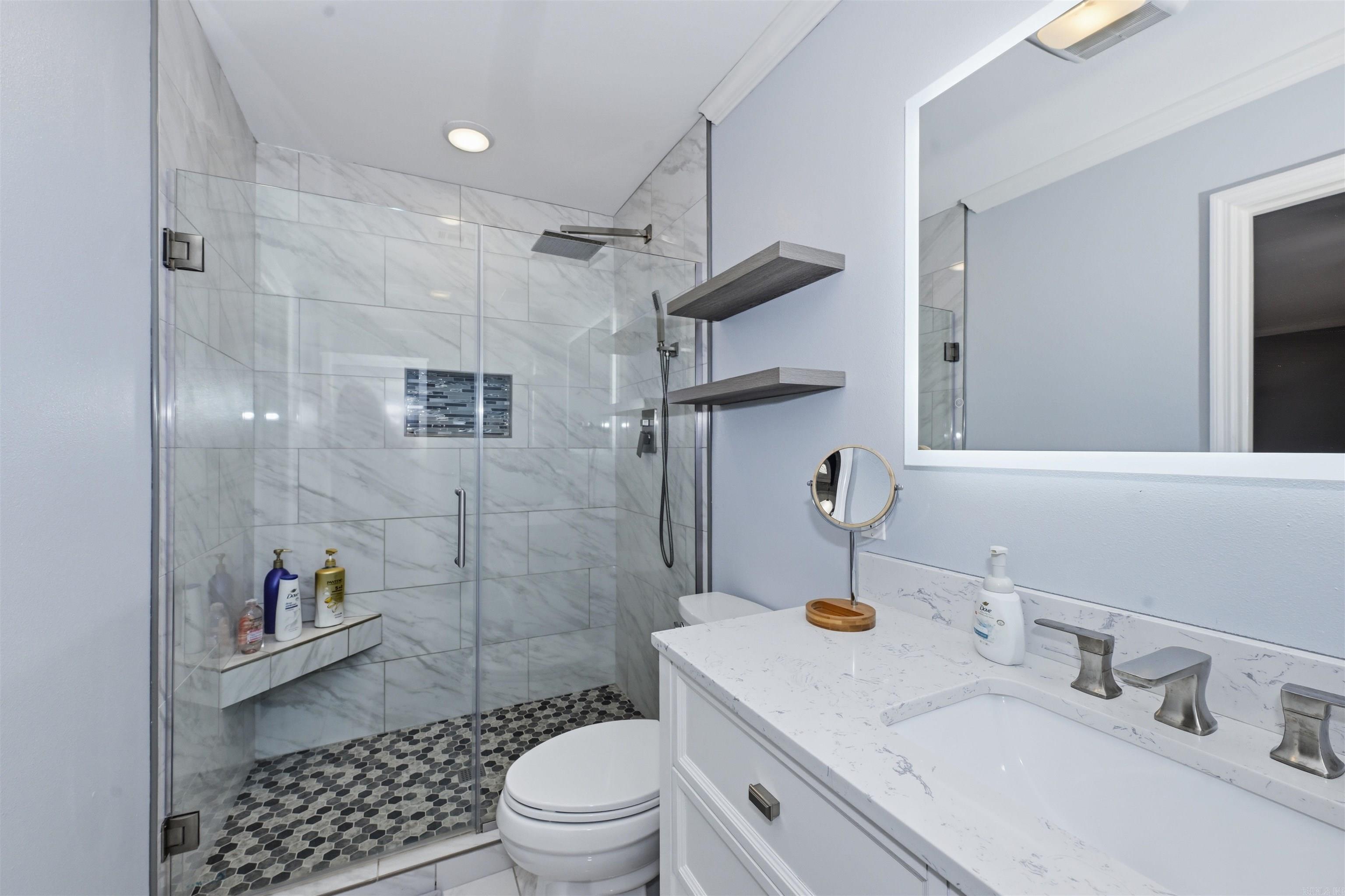 1201 Airport Road Unit: B8