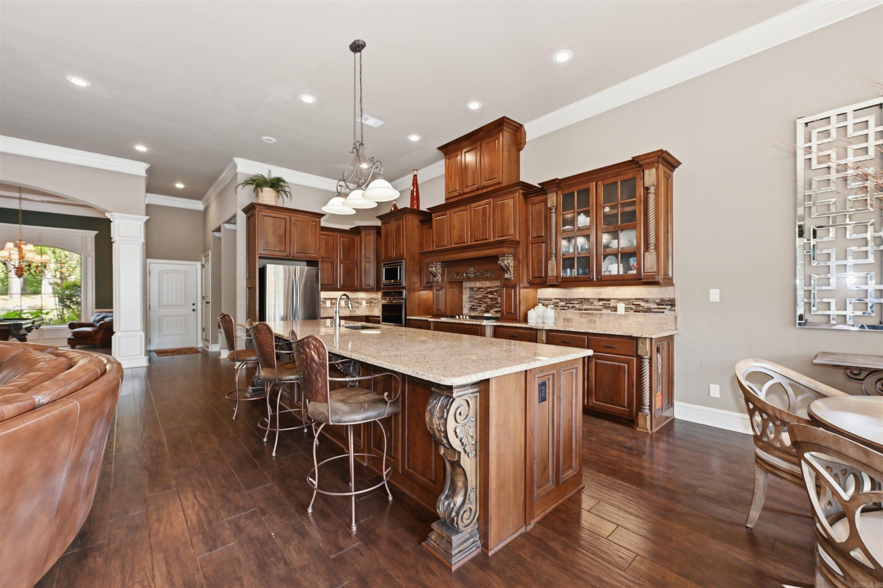 352 Housley Point