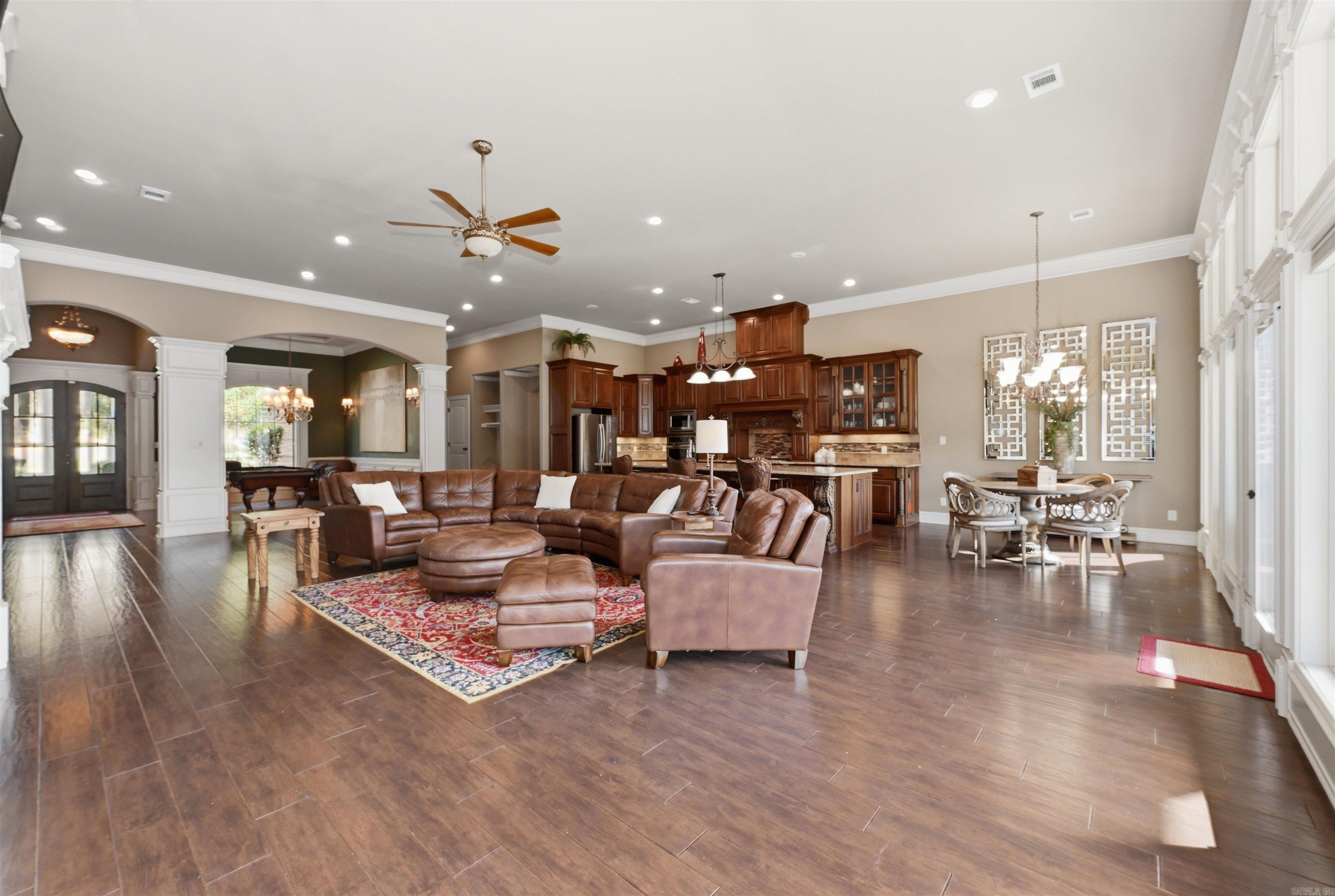 352 Housley Point