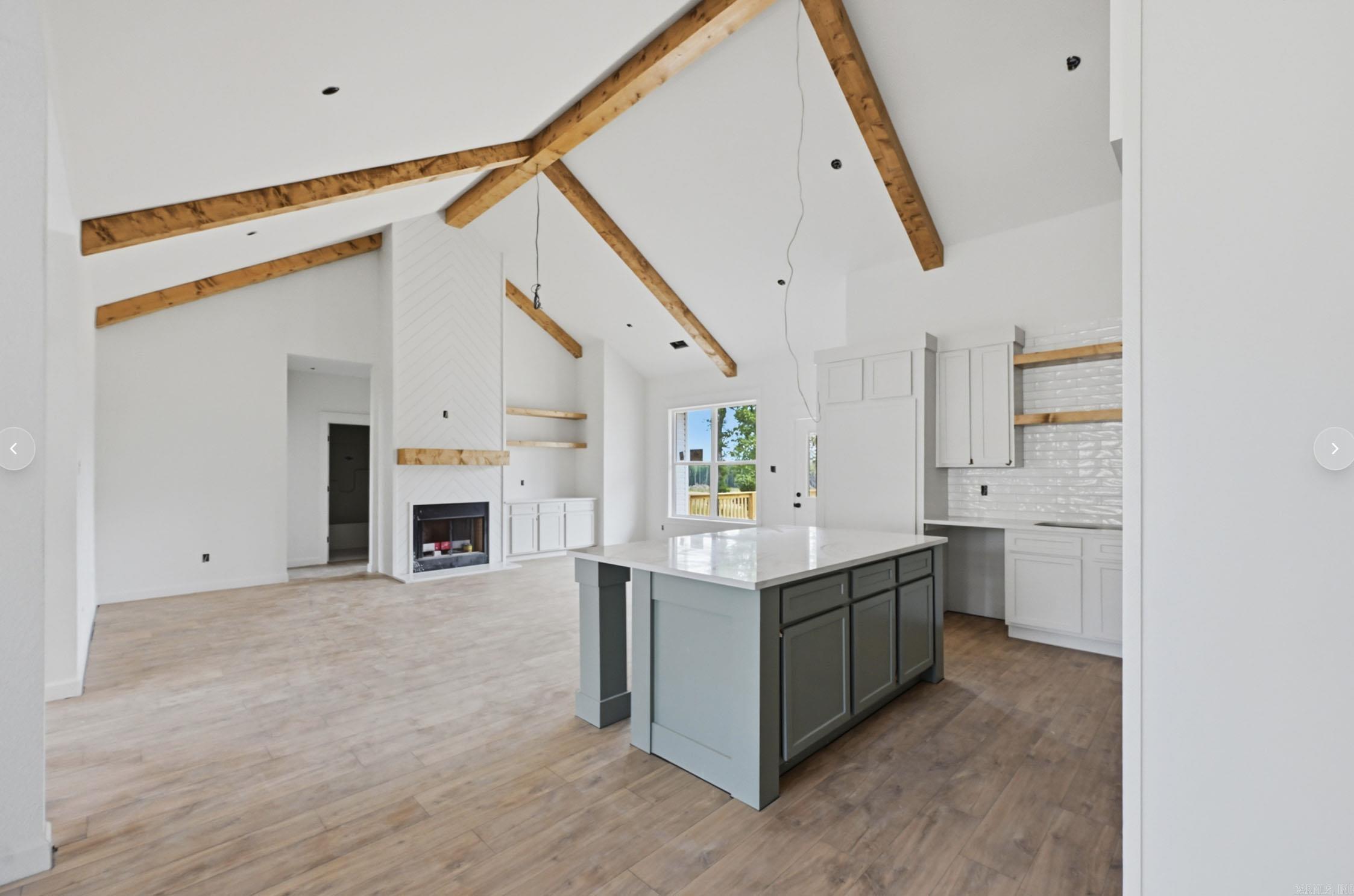 10605 West Miller