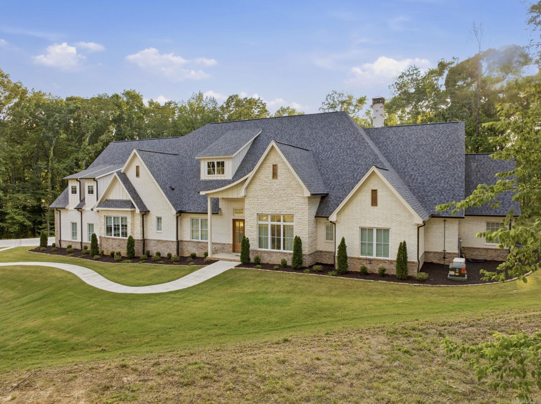 317 Abrielle Lane