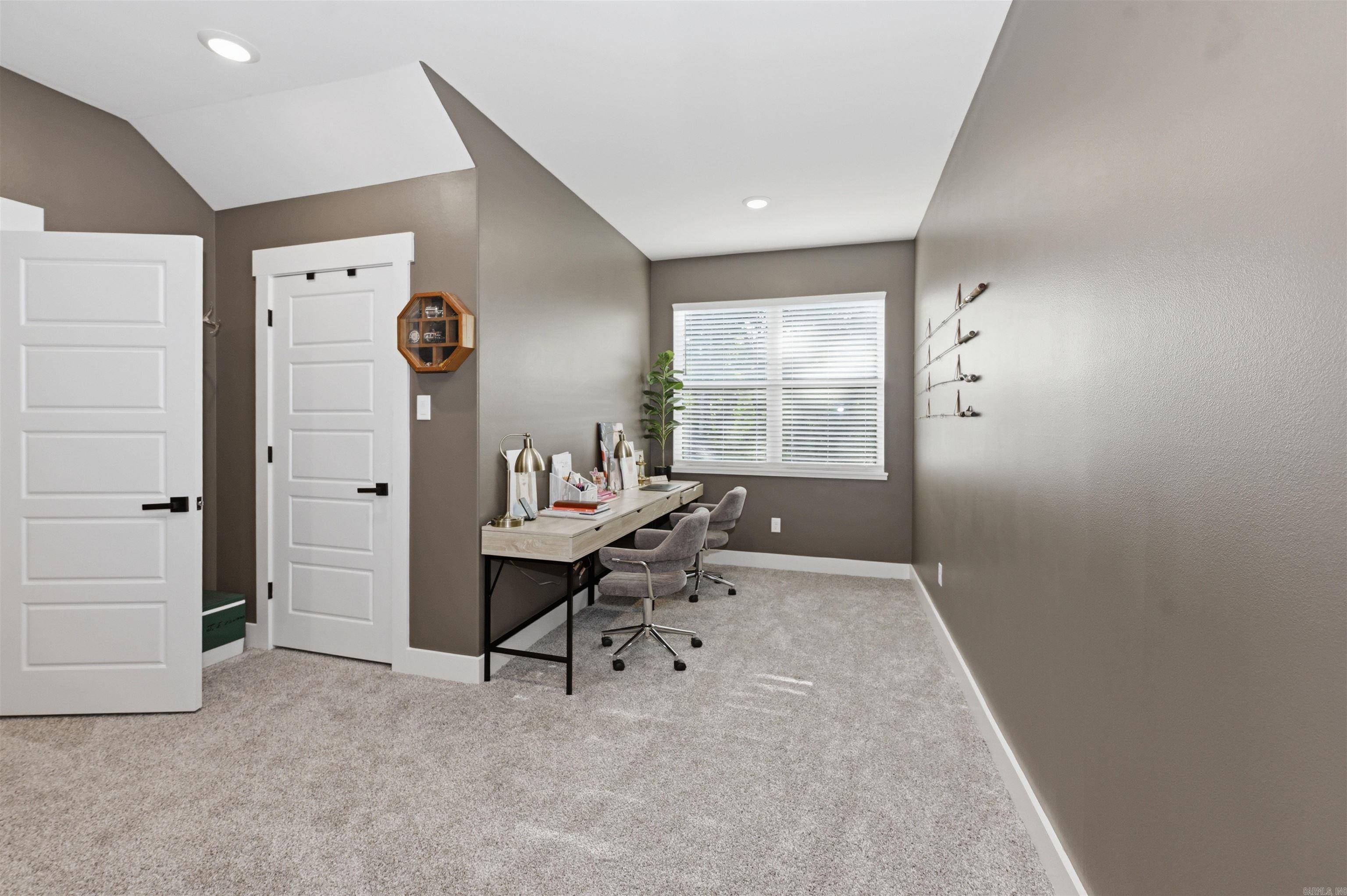 2001 SUNSTONE Drive